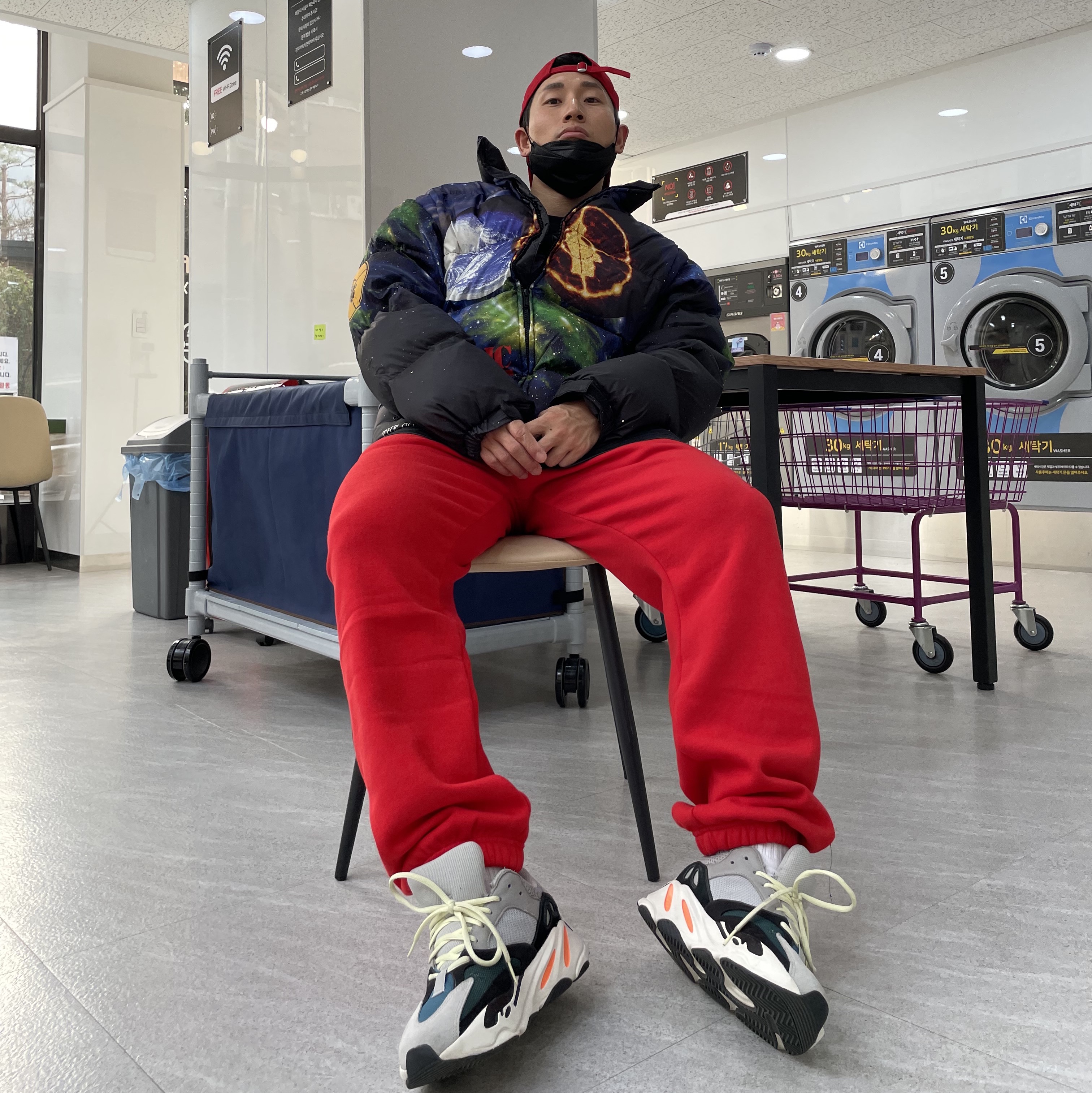 Supreme x Undercover Public Enemy Puffy Jacket Multi-Color - 18SS, Adidas Yeezy Boost 700 Wave Runner Solid Grey 2017/2019 착용 스타일