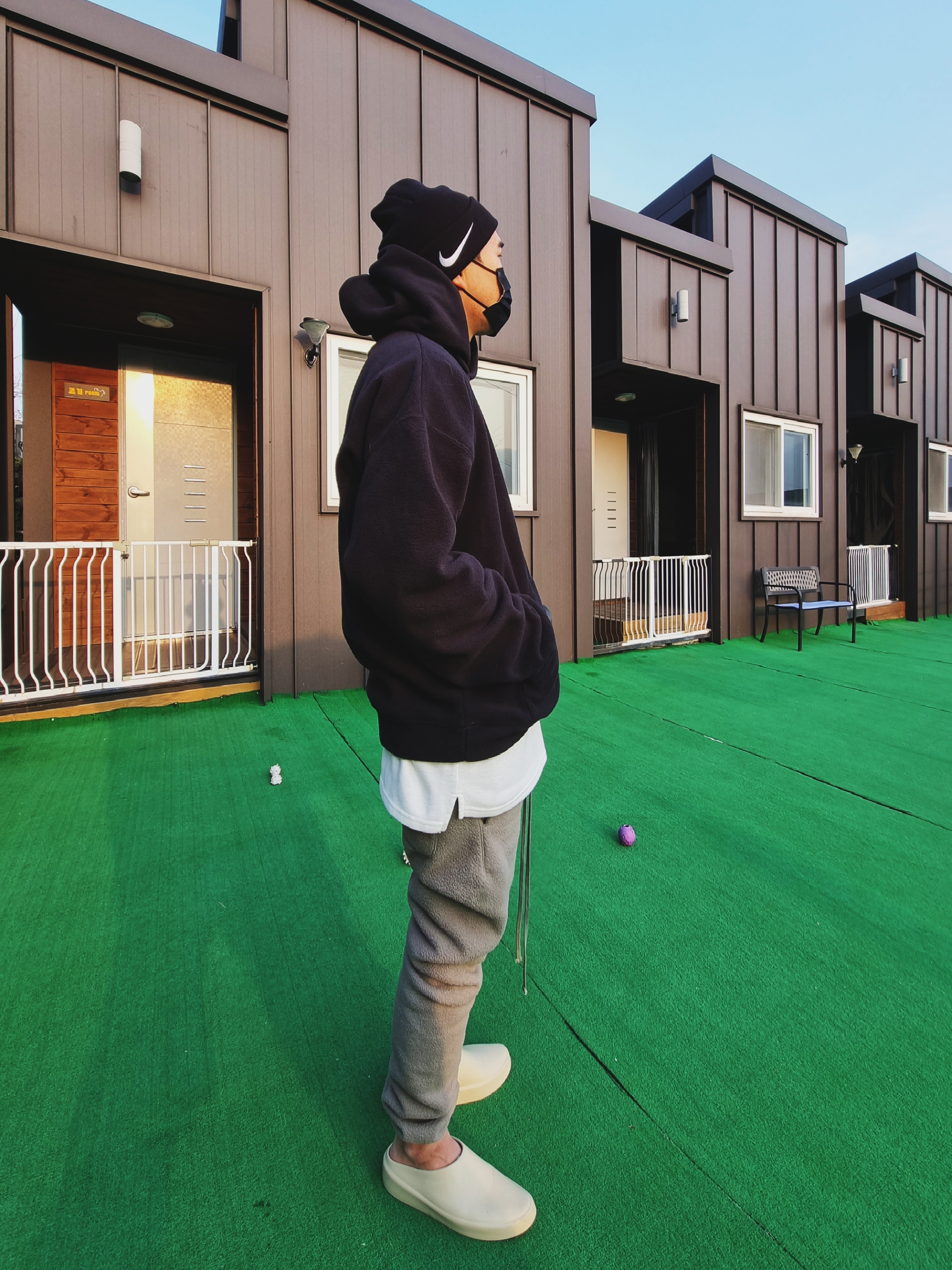 Nike x Stussy Cuff Beanie Black, Essentials Polar Fleece Hoodie Black - 20FW 착용 스타일