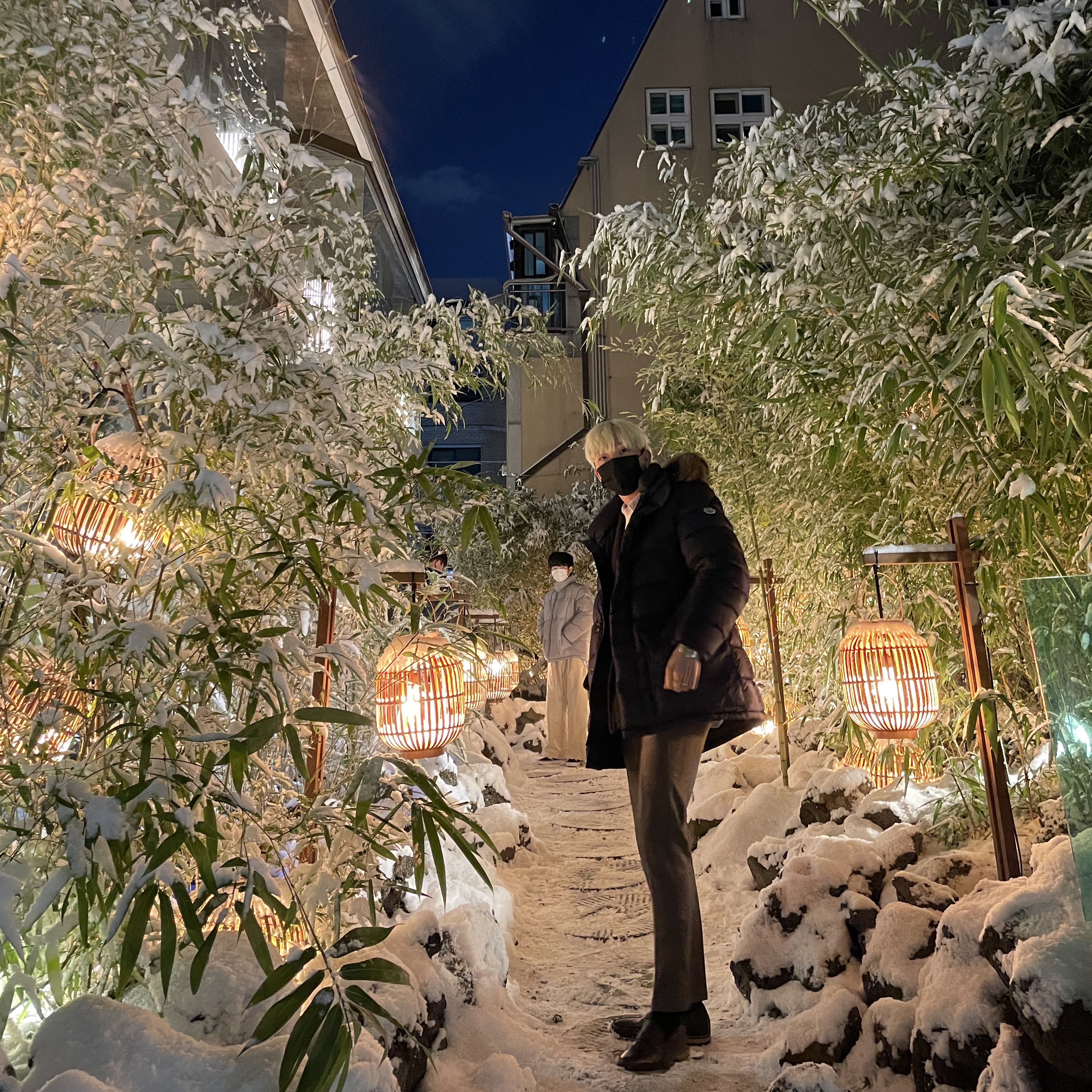 Moncler Cluny Long Down Jacket Night Blue - 21FW 착용 스타일 - 3