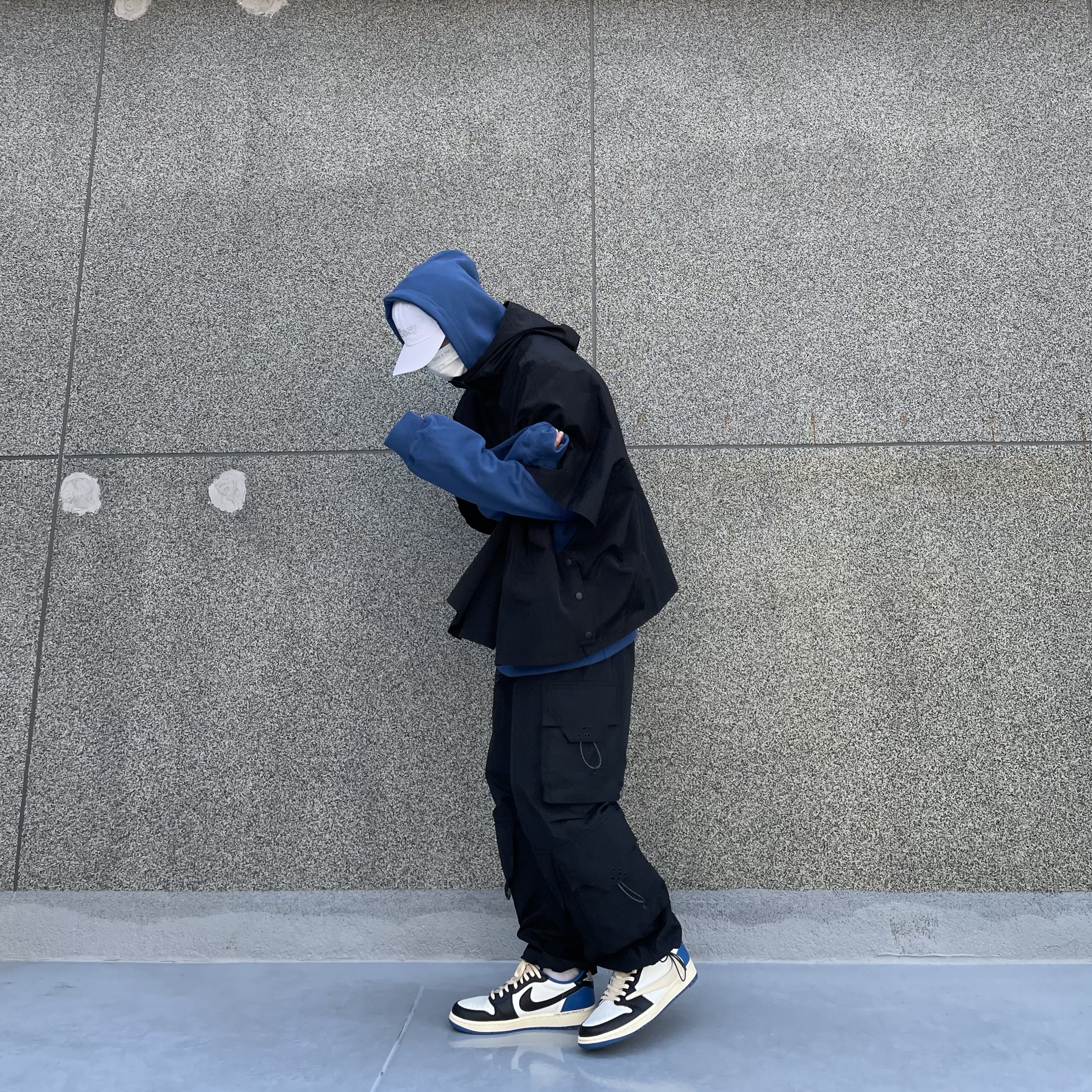 Jordan 1 x Travis Scott x Fragment Retro Low OG SP Military Blue 착용 스타일