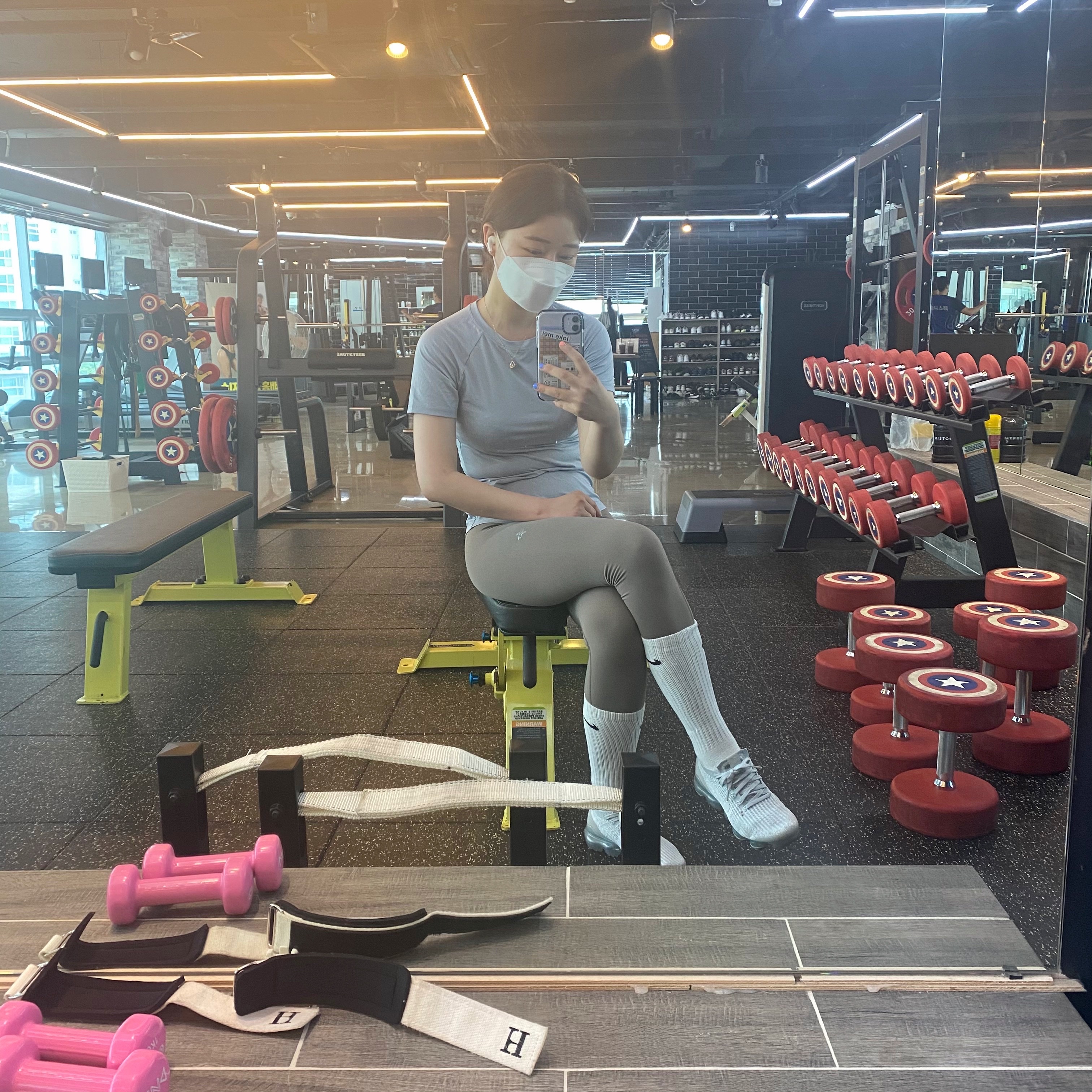 (W) Nike Air VaporMax Flyknit 3 Pure Platinum 착용 스타일 - 2