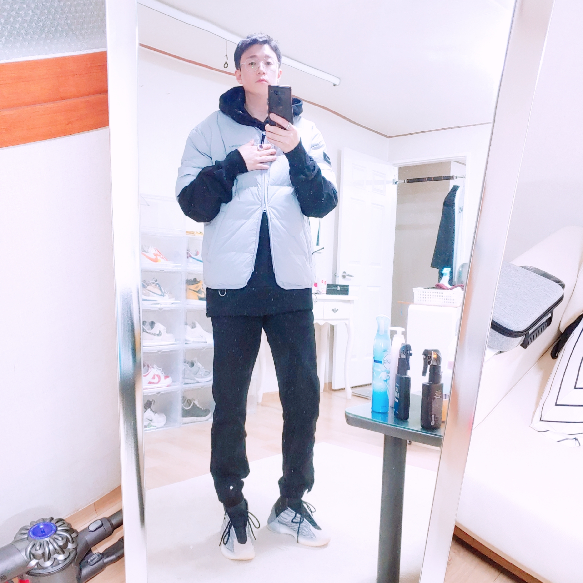 Adidas Yeezy QNTM Lifestyle 착용 스타일