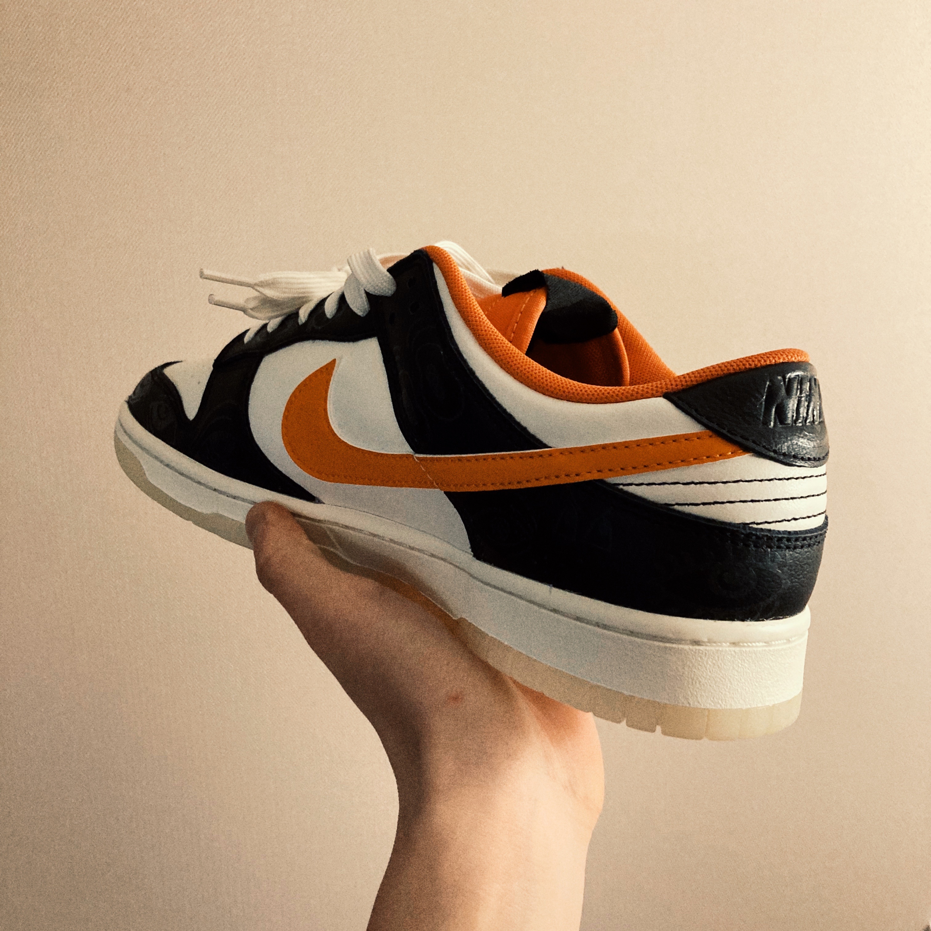 Nike Dunk Low Retro PRM Halloween 착용 스타일 - 3
