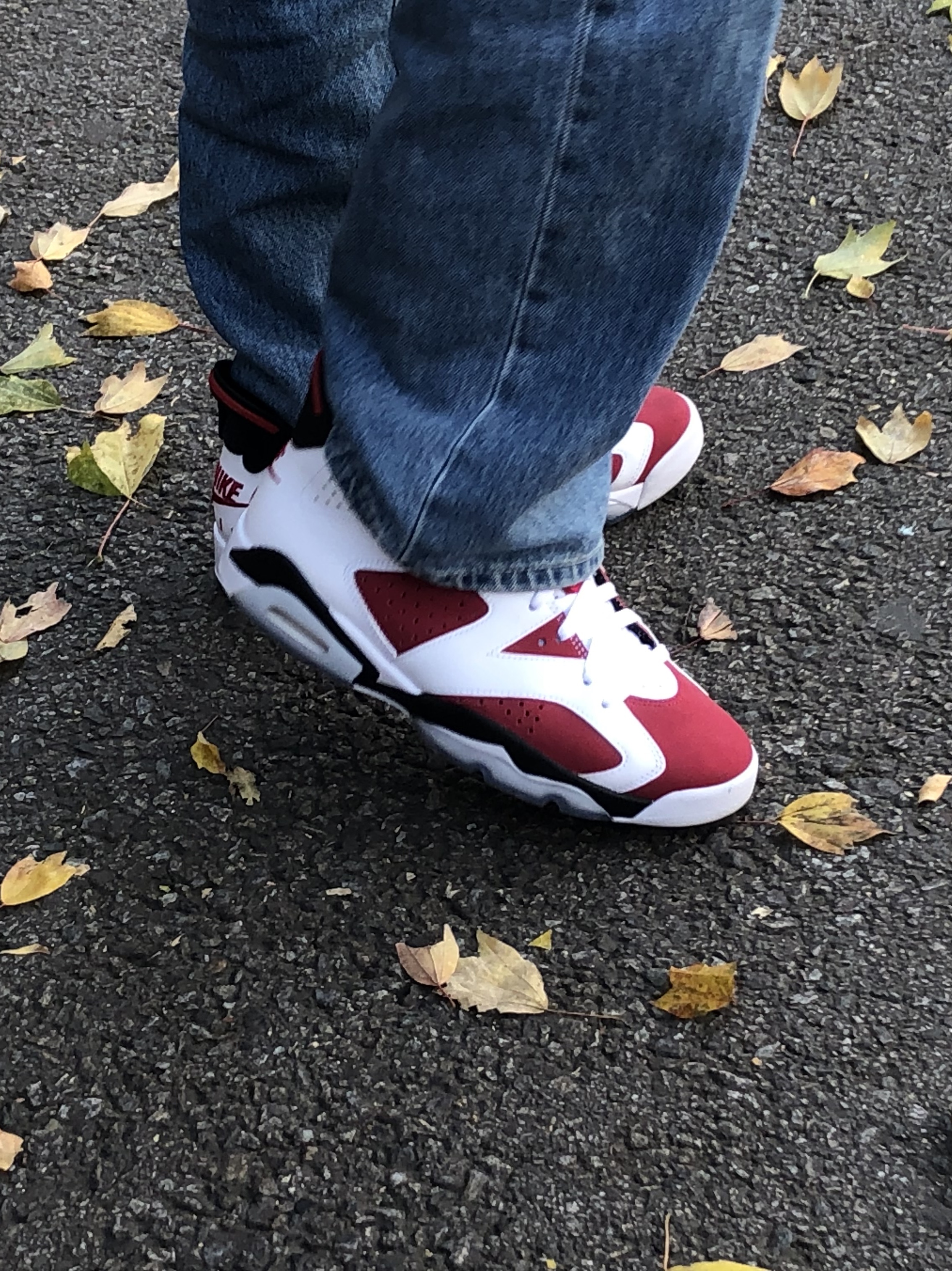 Jordan 6 Retro Carmine 2021 착용 스타일 - 2
