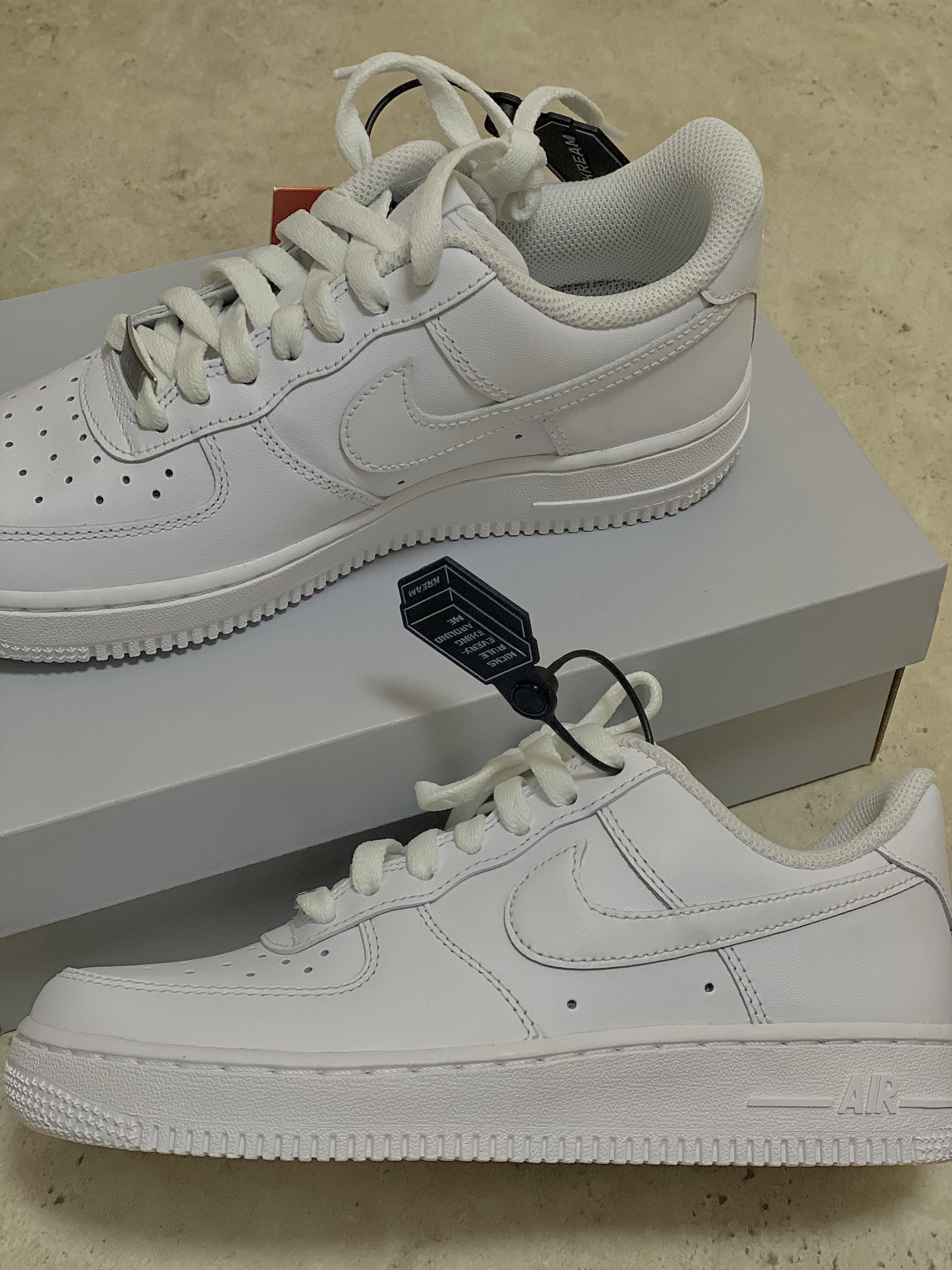 (W) Nike Air Force 1 '07 Low White 착용 스타일