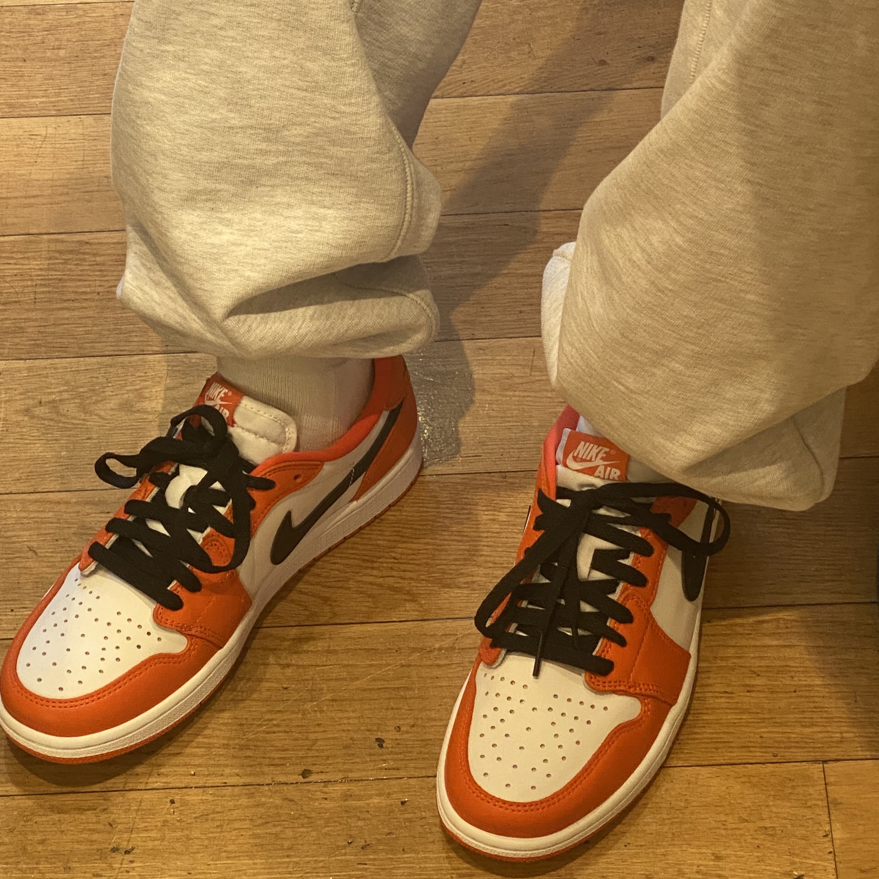 Jordan 1 Low OG Starfish 착용 스타일