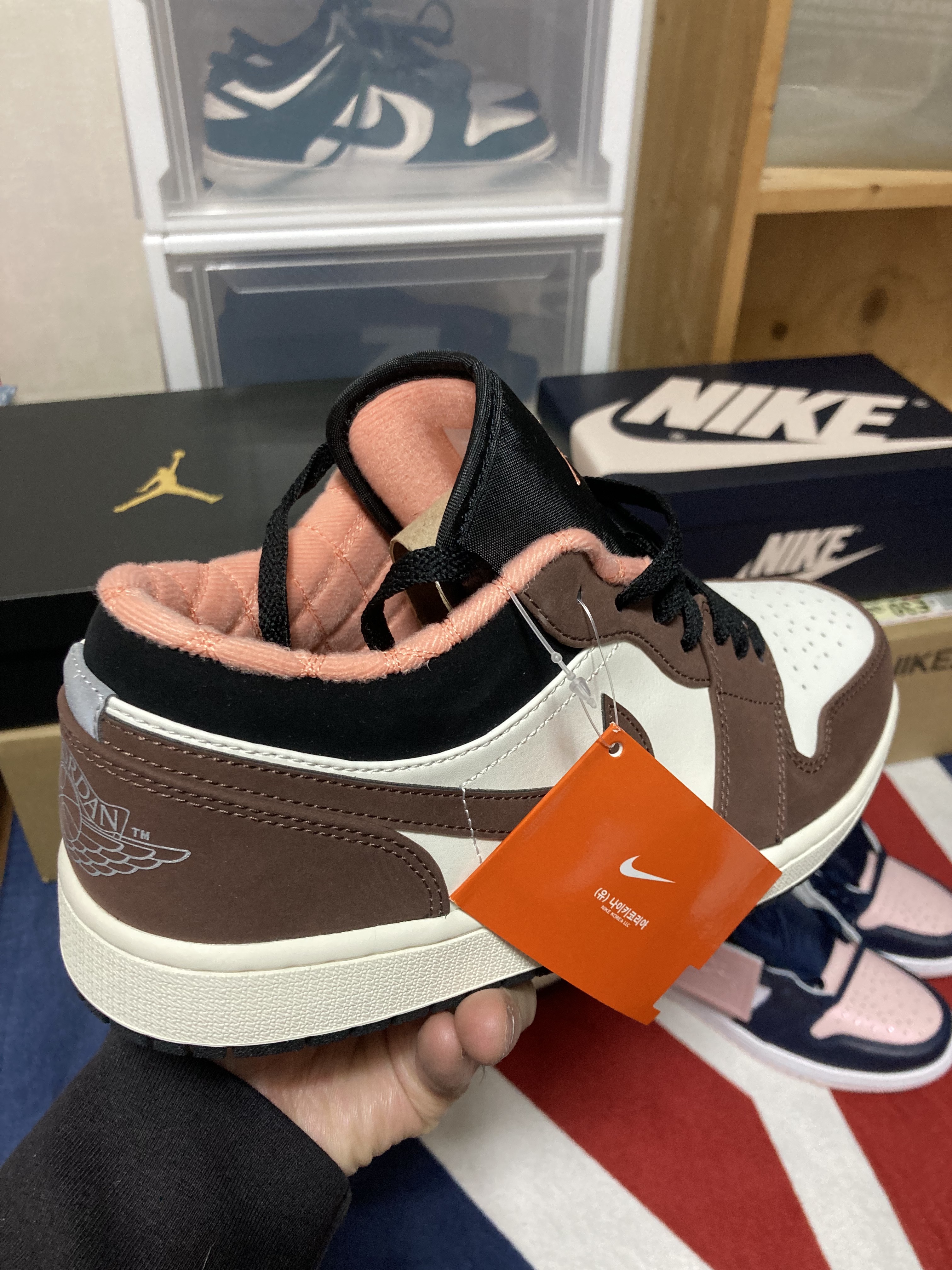 Jordan 1 Low SE Chocolate Bliss 착용 스타일 - 2