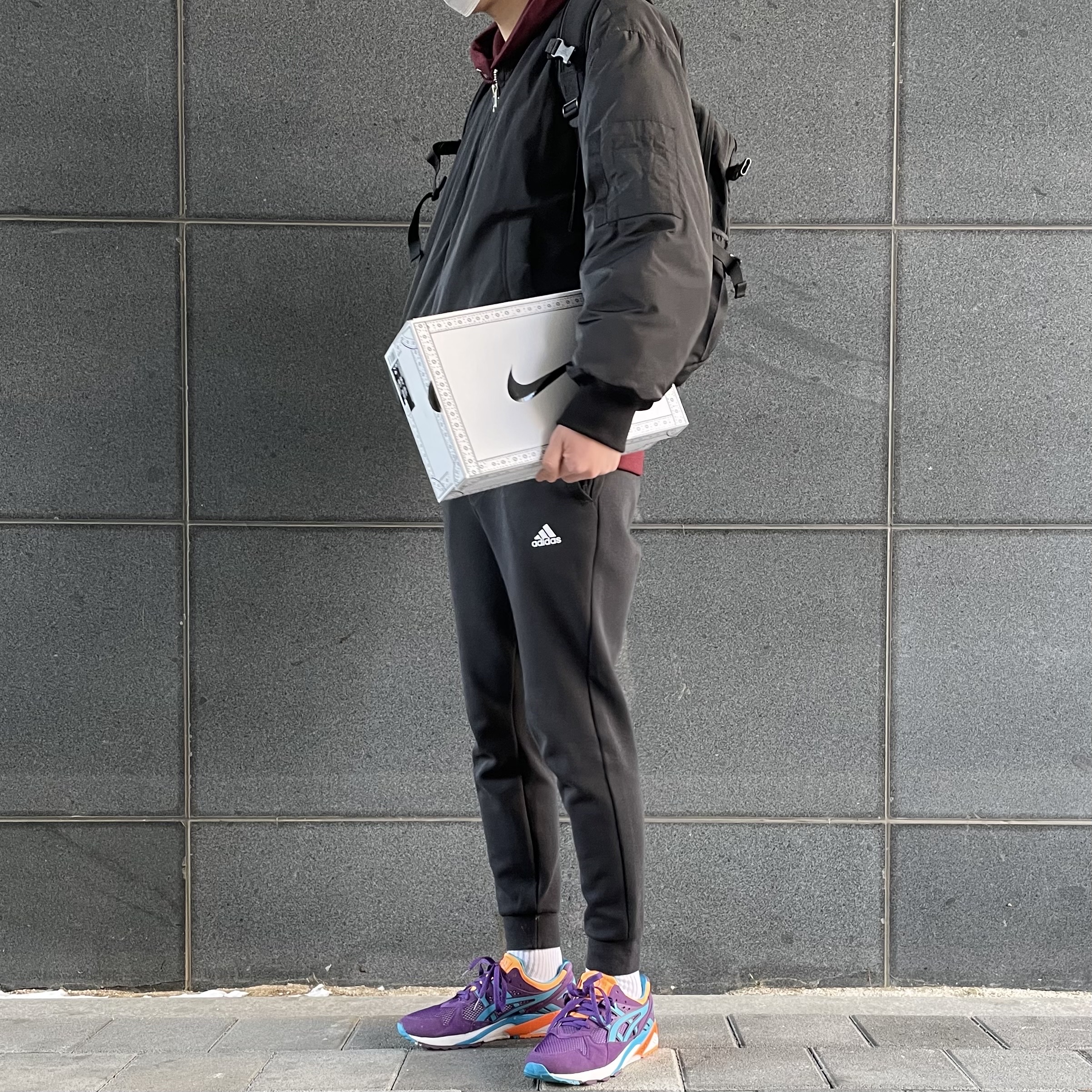 Asics Gel-Kayano Trainer Purple Atomic Blue, Supreme Backpack Black - 20FW 착용 스타일