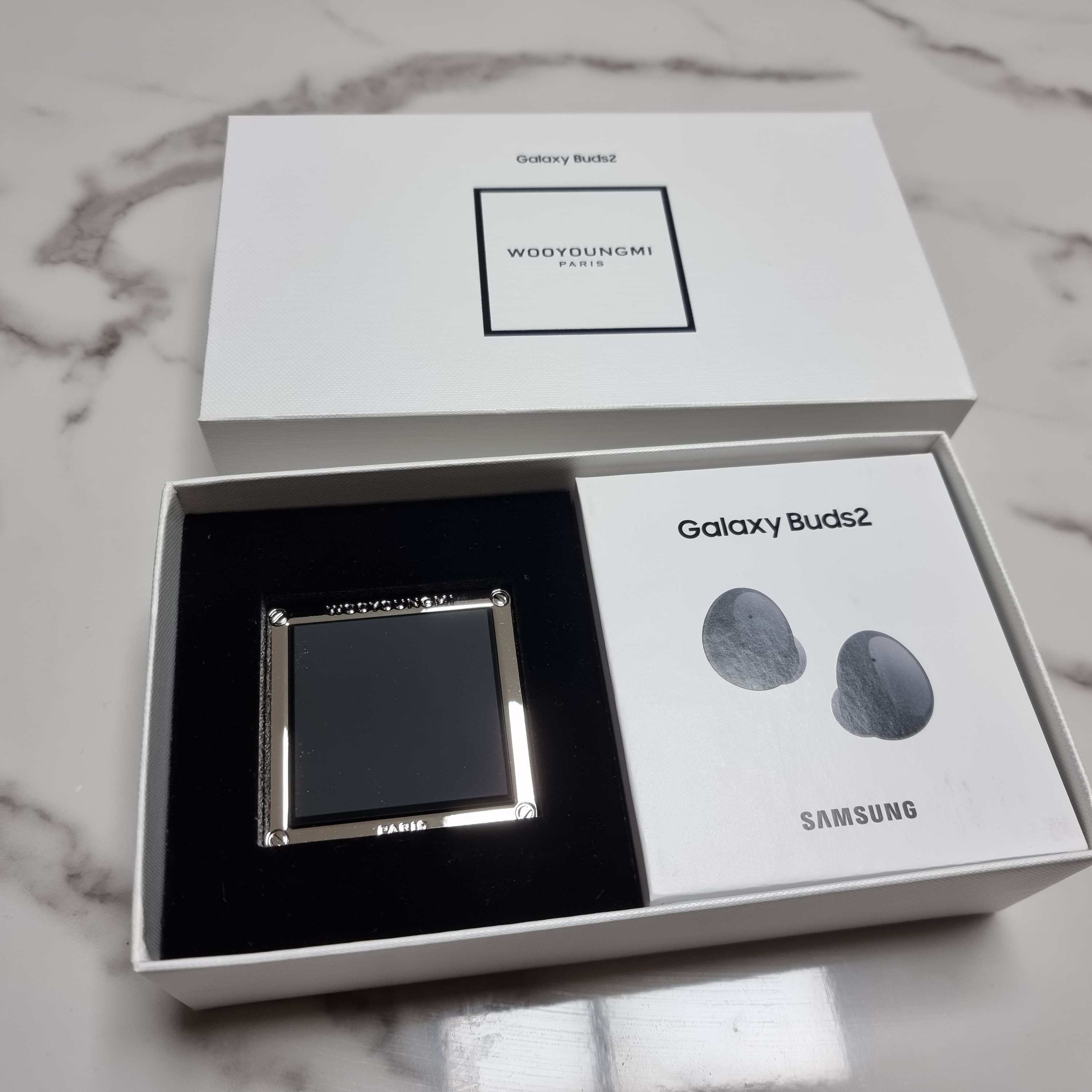 Samsung Galaxy Buds2 Wooyoungmi Edition (Korean Ver.) 착용 스타일 - 2