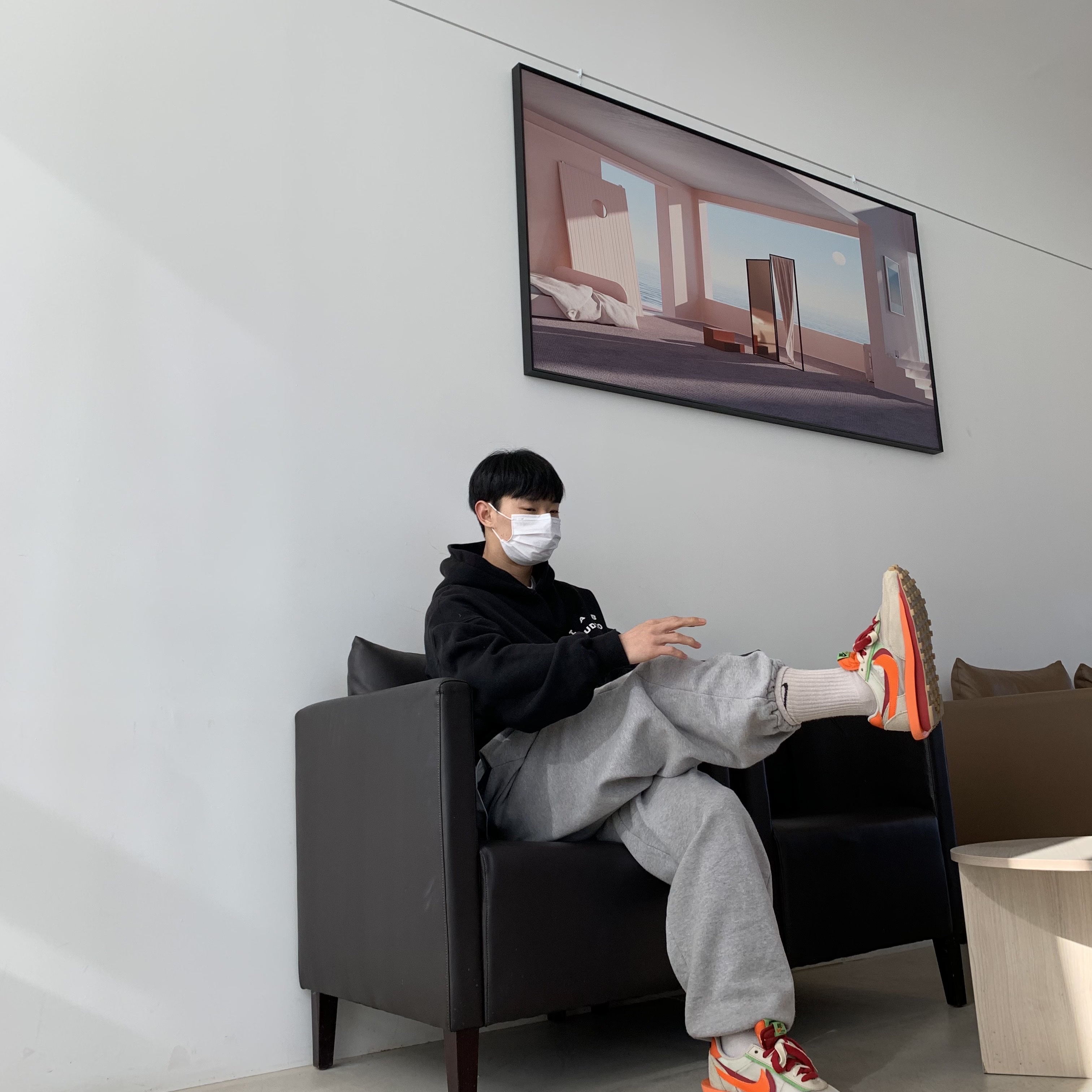 Nike x Sacai x Clot LDWaffle Orange Blaze, IAB Studio Hoodie Black White 착용 스타일