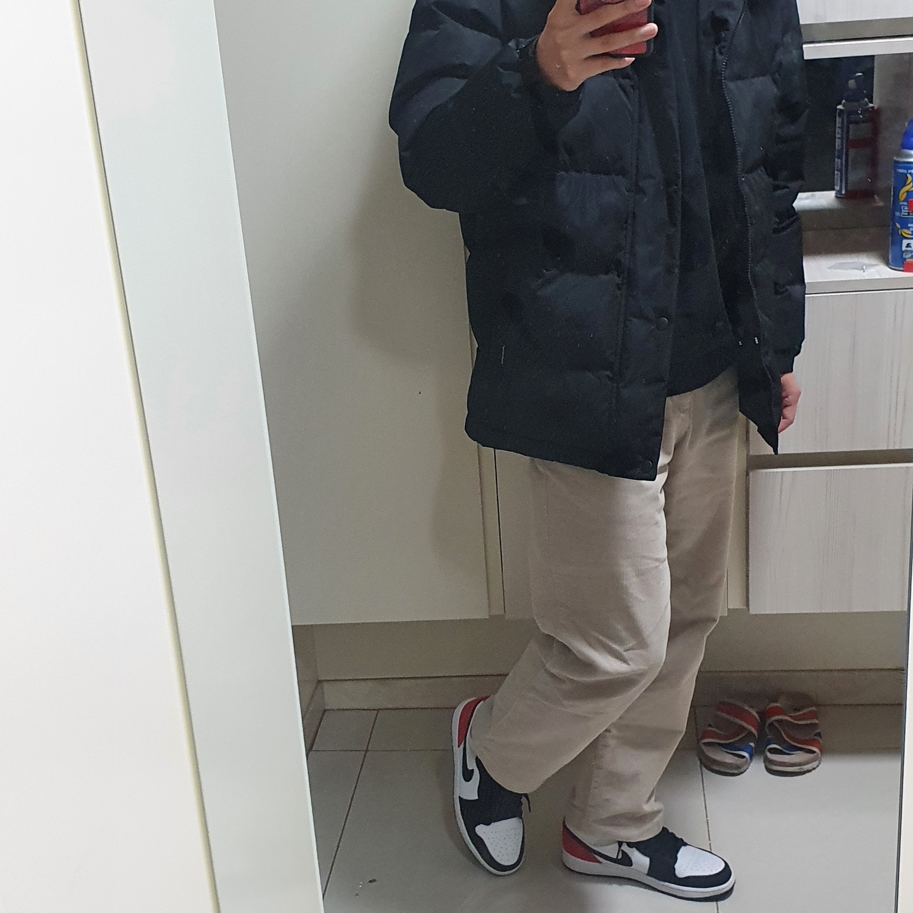 Jordan 1 Mid SE Track Red 착용 스타일