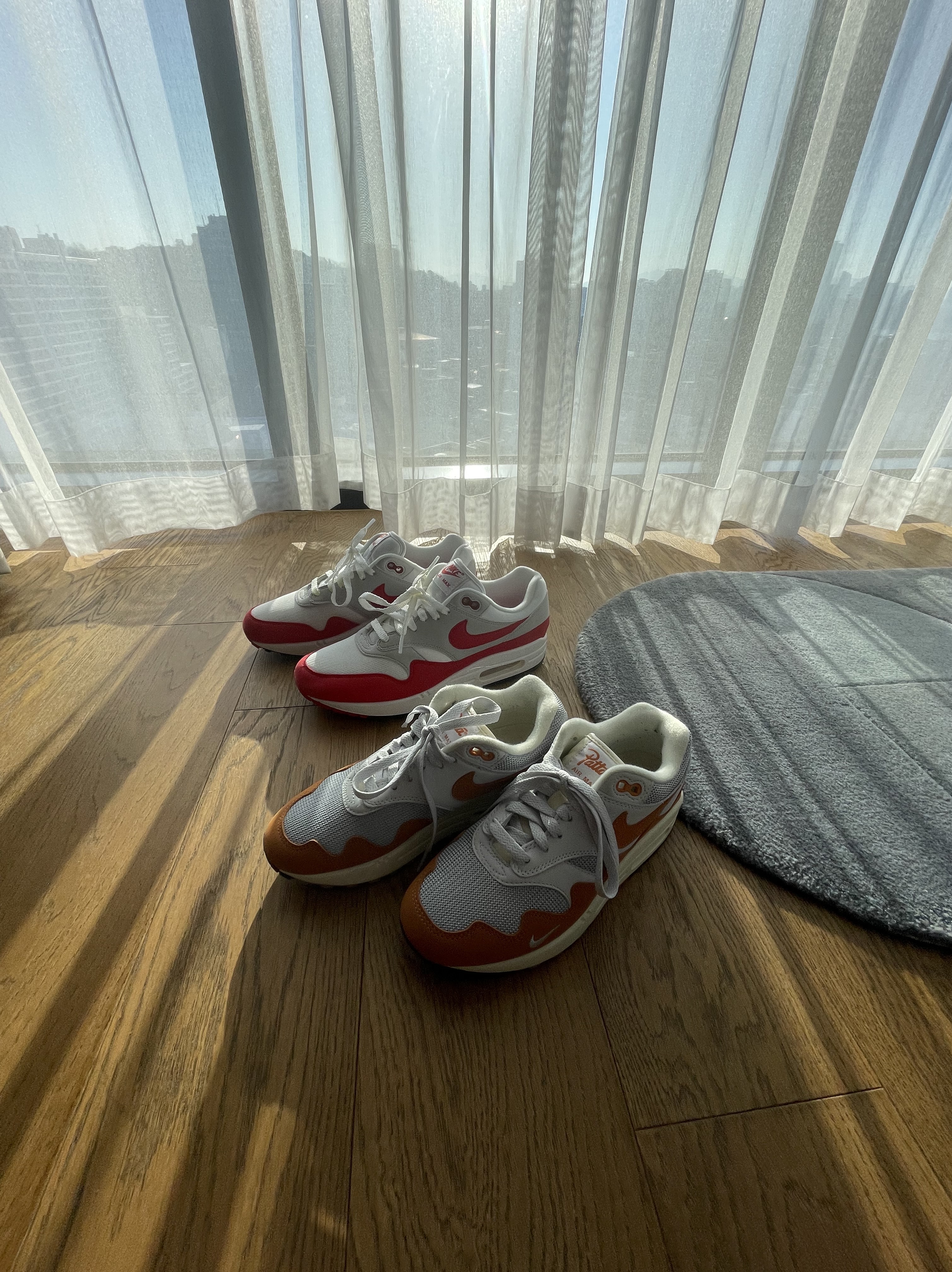 Nike x Patta Air Max 1 Monarch, Nike Air Max 1 Anniversary Red 2017 착용 스타일 - 2