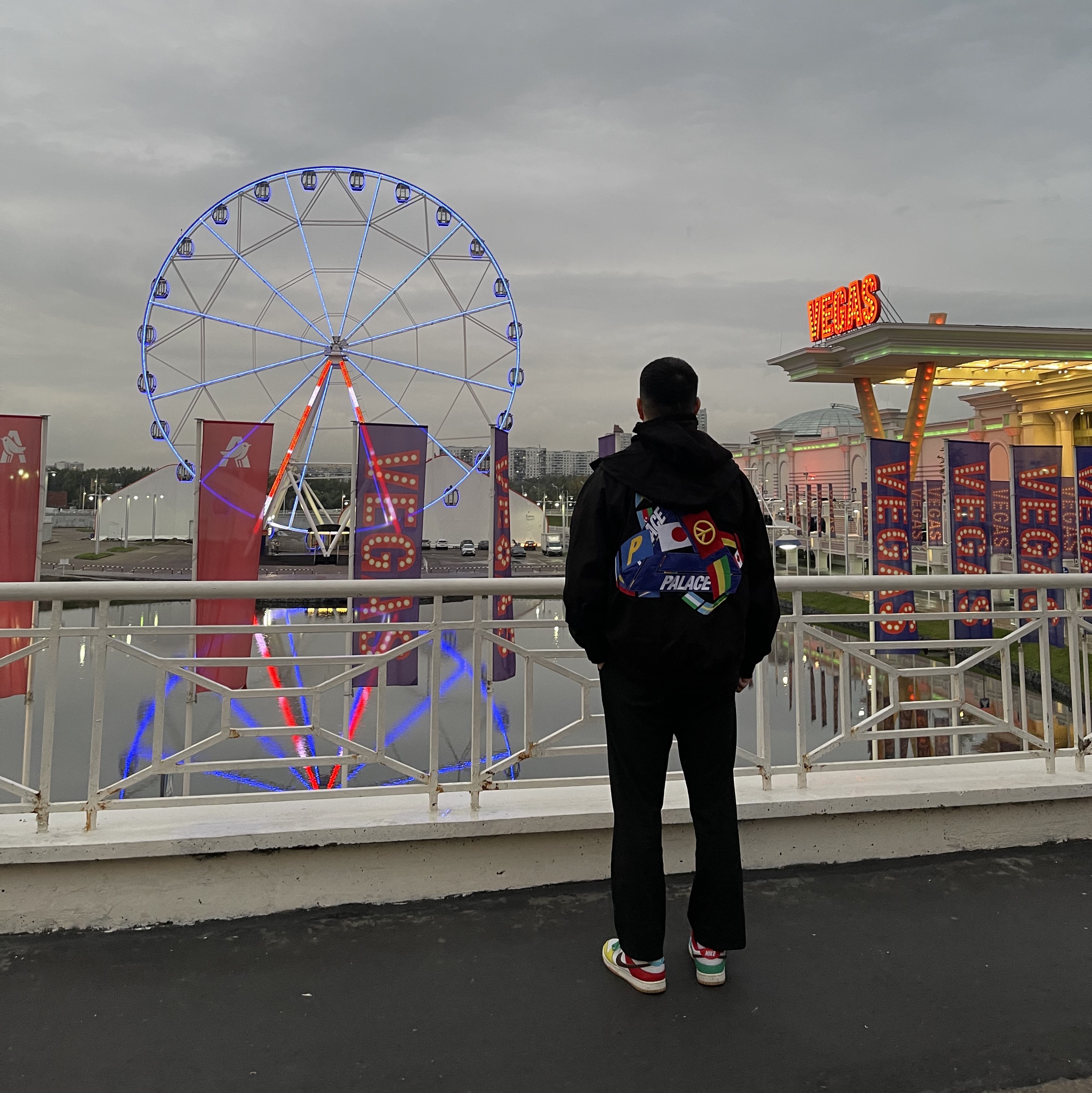 팔라스 트라이플래그 후드 자켓 블랙 - 21SS | Palace | KREAM 팔라스 트라이플래그 후드 자켓 블랙 - 21SS | Palace | KREAM