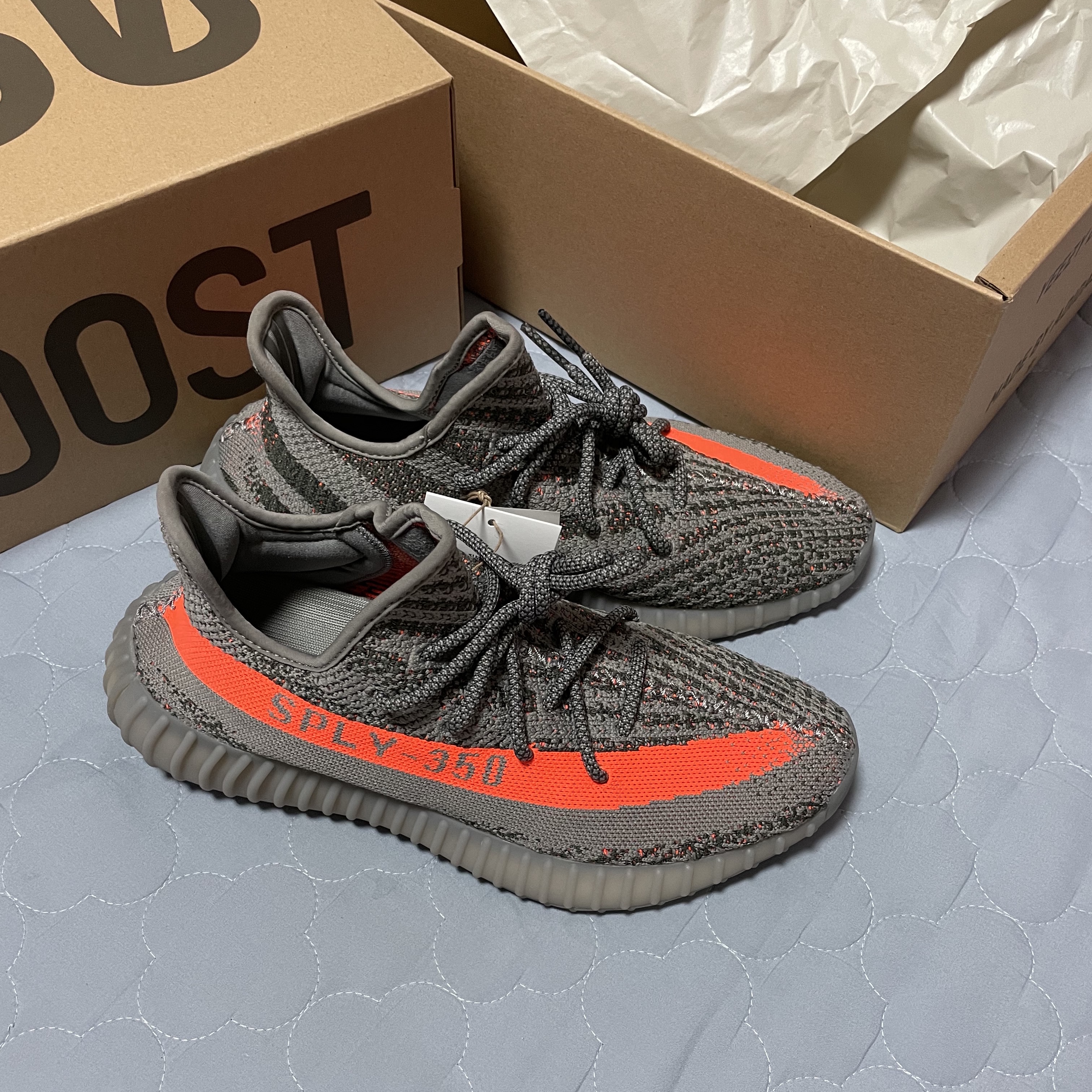 Adidas Yeezy Boost 350 V2 Beluga - Reflective 착용 스타일 - 2