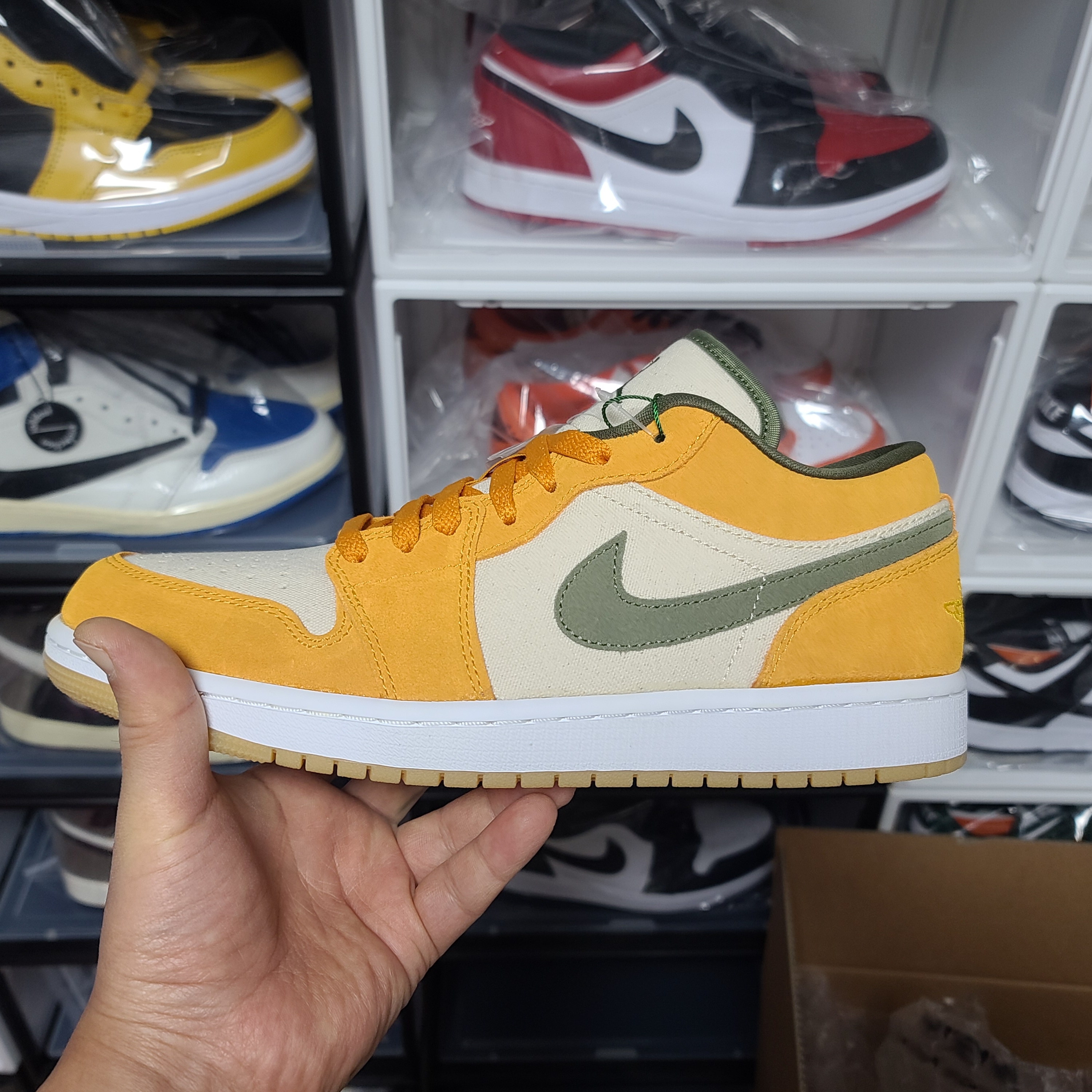 Jordan 1 Low SE Light Curry 착용 스타일 - 2