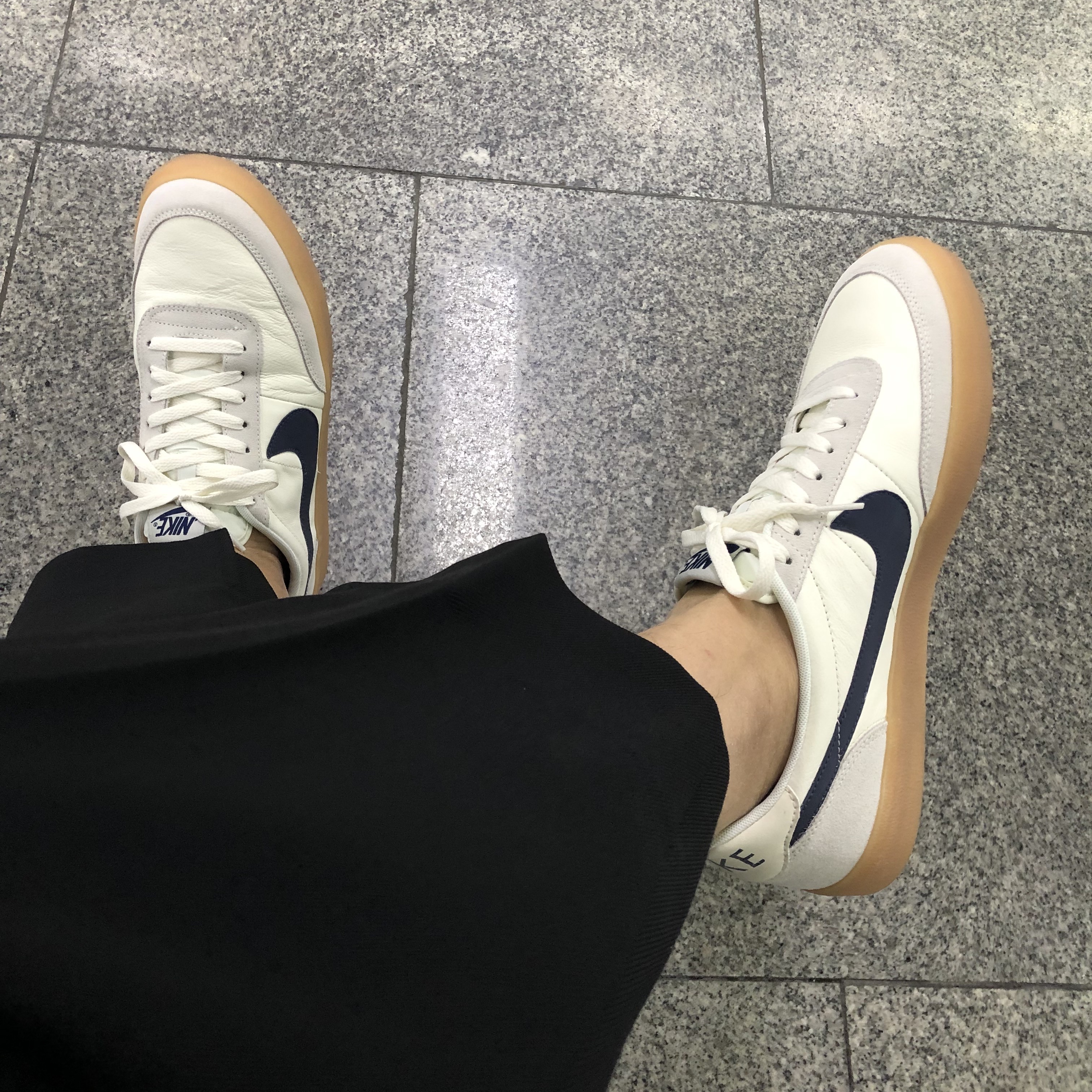 Nike x J.Crew Killshot 2 Sail Midnight Navy 착용 스타일