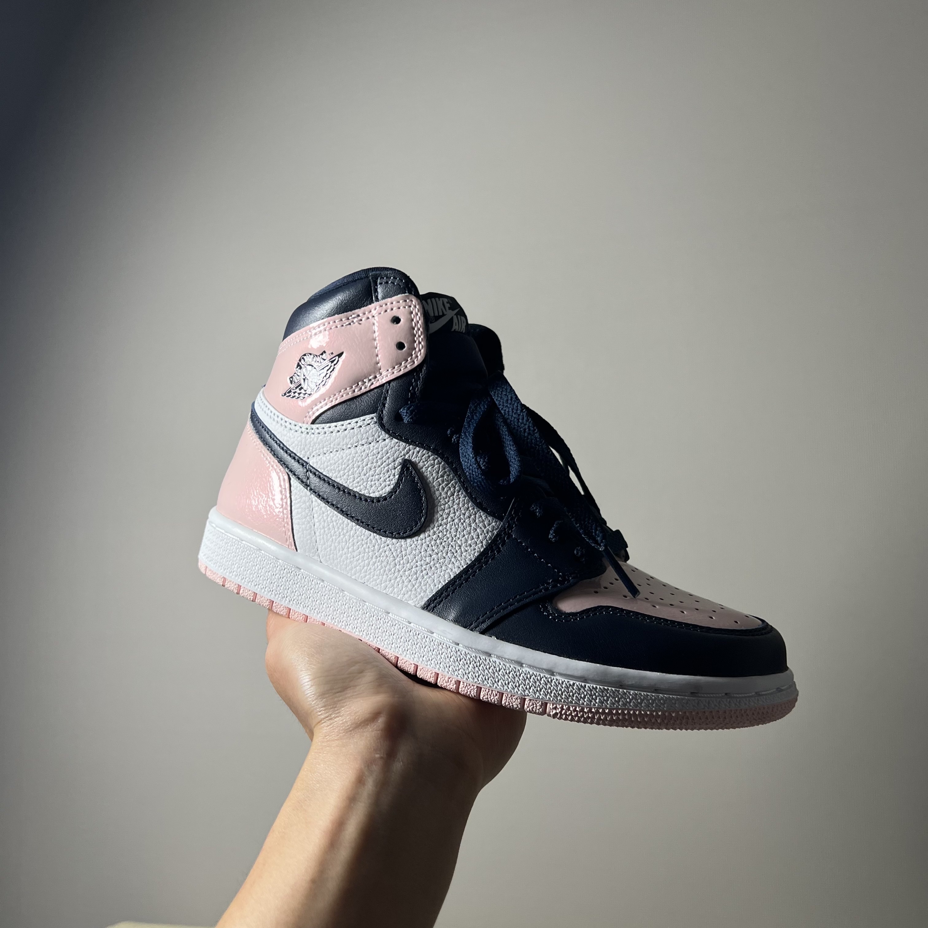 (W) Jordan 1 Retro High OG Atmosphere 착용 스타일
