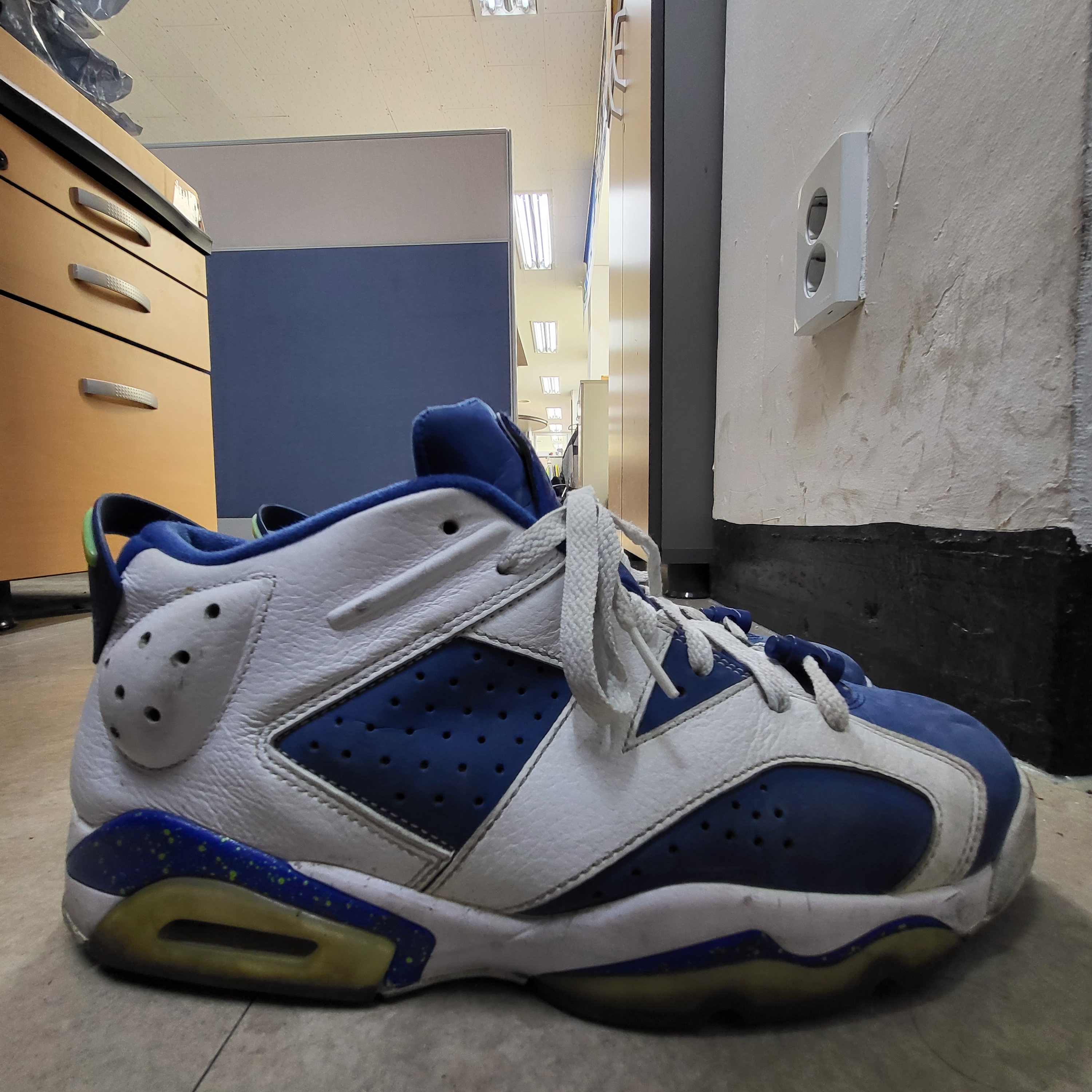 Jordan 6 Retro Low Ghost Green 착용 스타일 - 2
