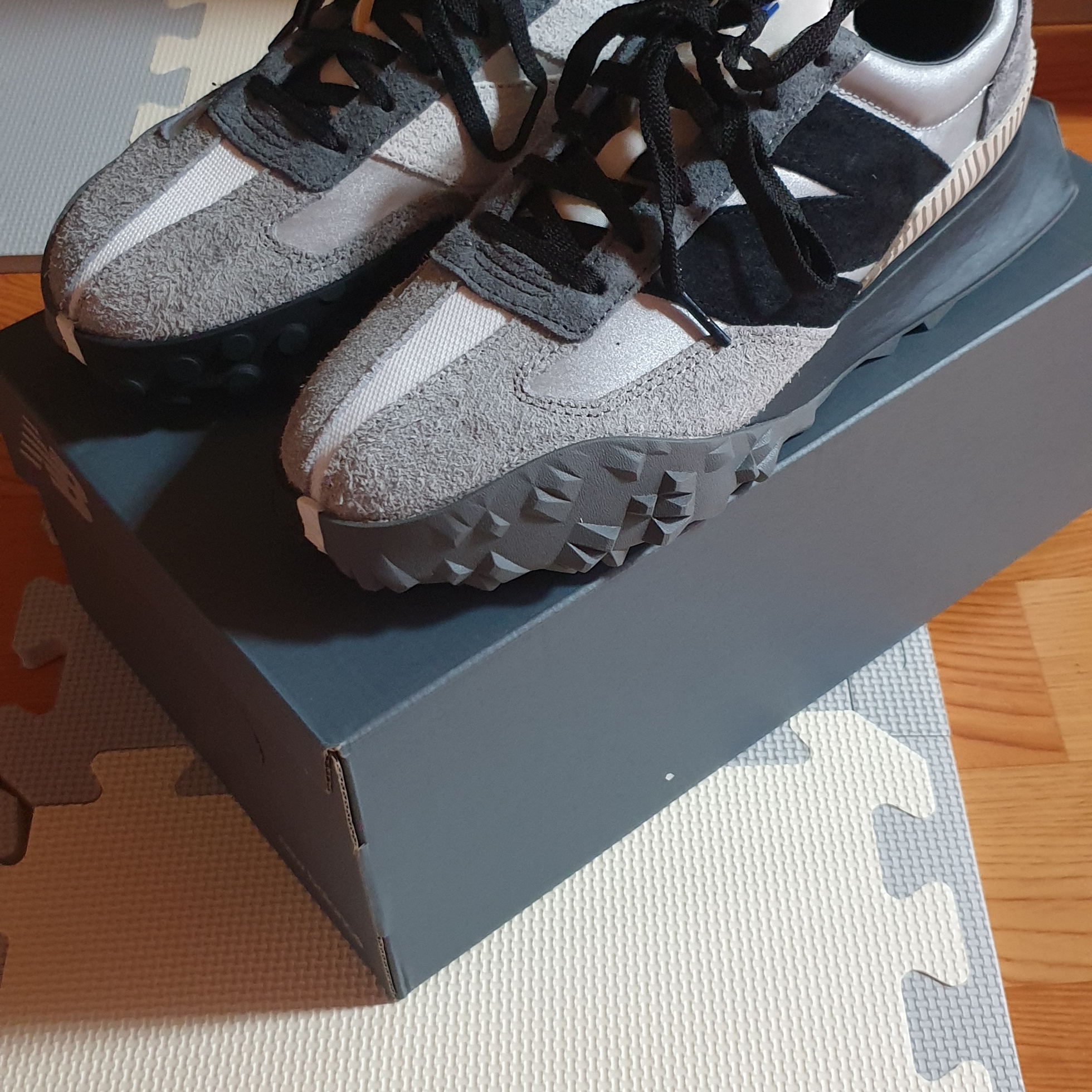 New Balance XC-72 Castlerock 착용 스타일