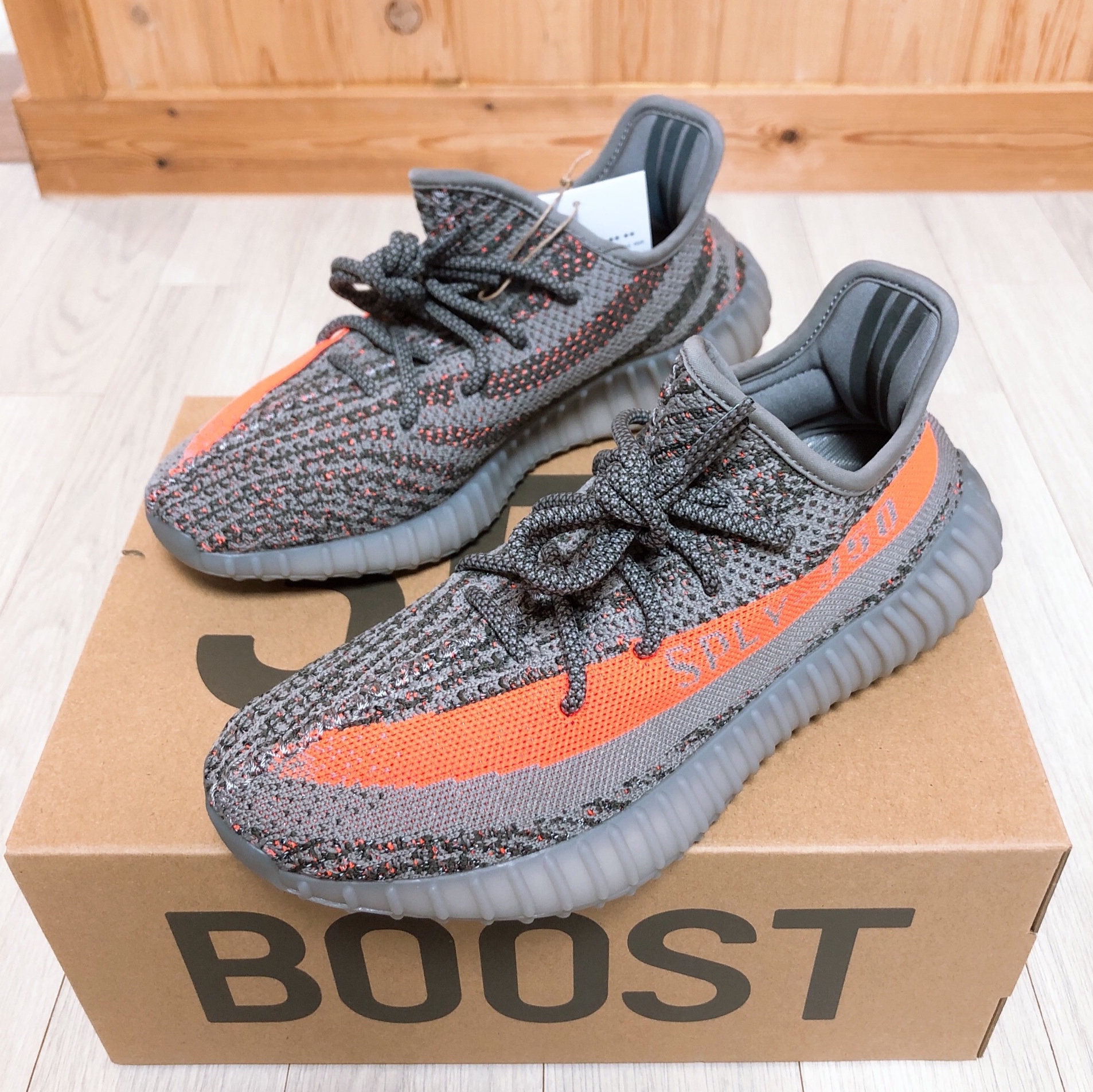 Adidas Yeezy Boost 350 V2 Beluga - Reflective 착용 스타일 - 4