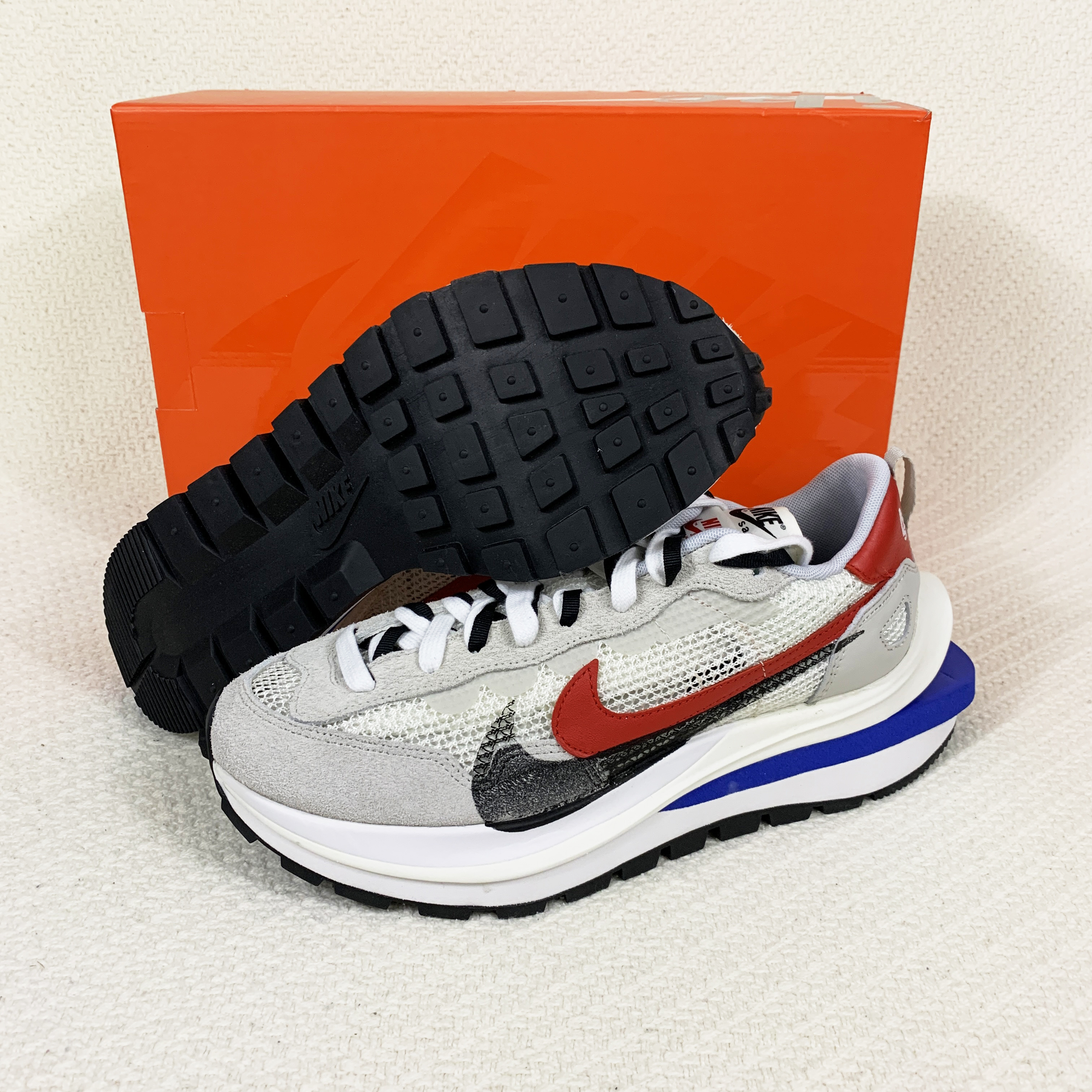 Nike x Sacai VaporWaffle Royal Fuchsia 착용 스타일 - 2