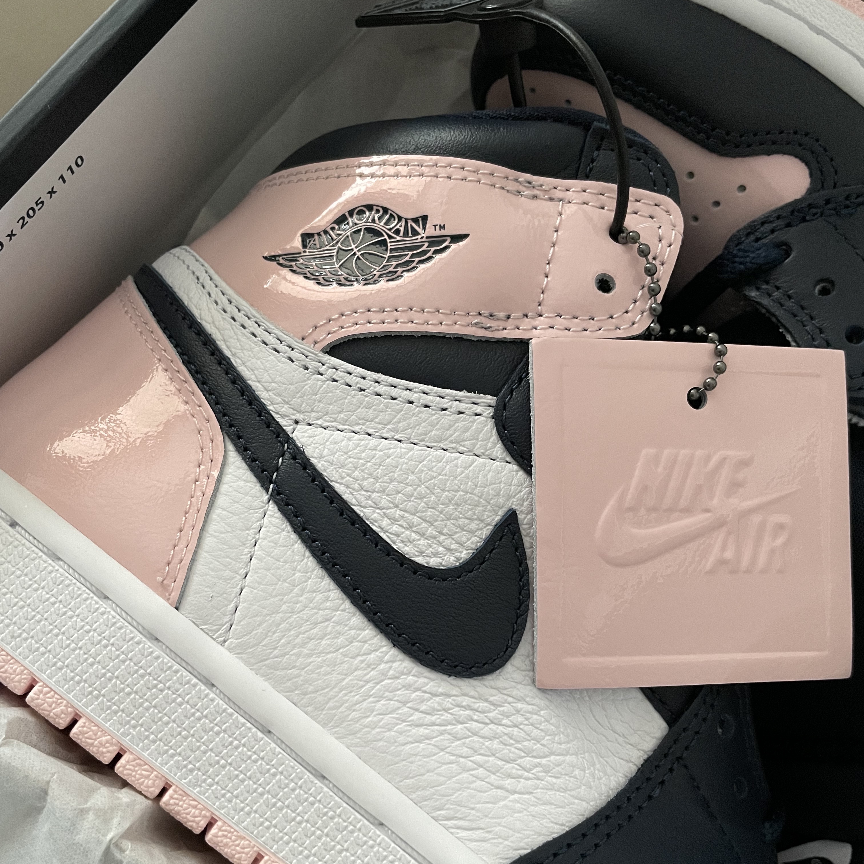 (W) Jordan 1 Retro High OG Atmosphere 착용 스타일 - 1