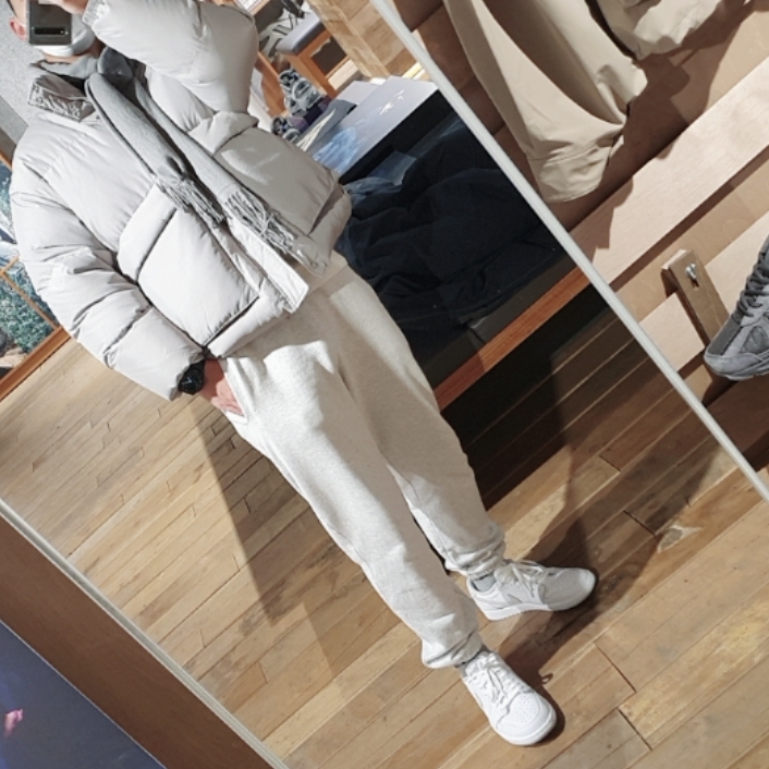Jordan 1 Low OG Neutral Grey 착용 스타일