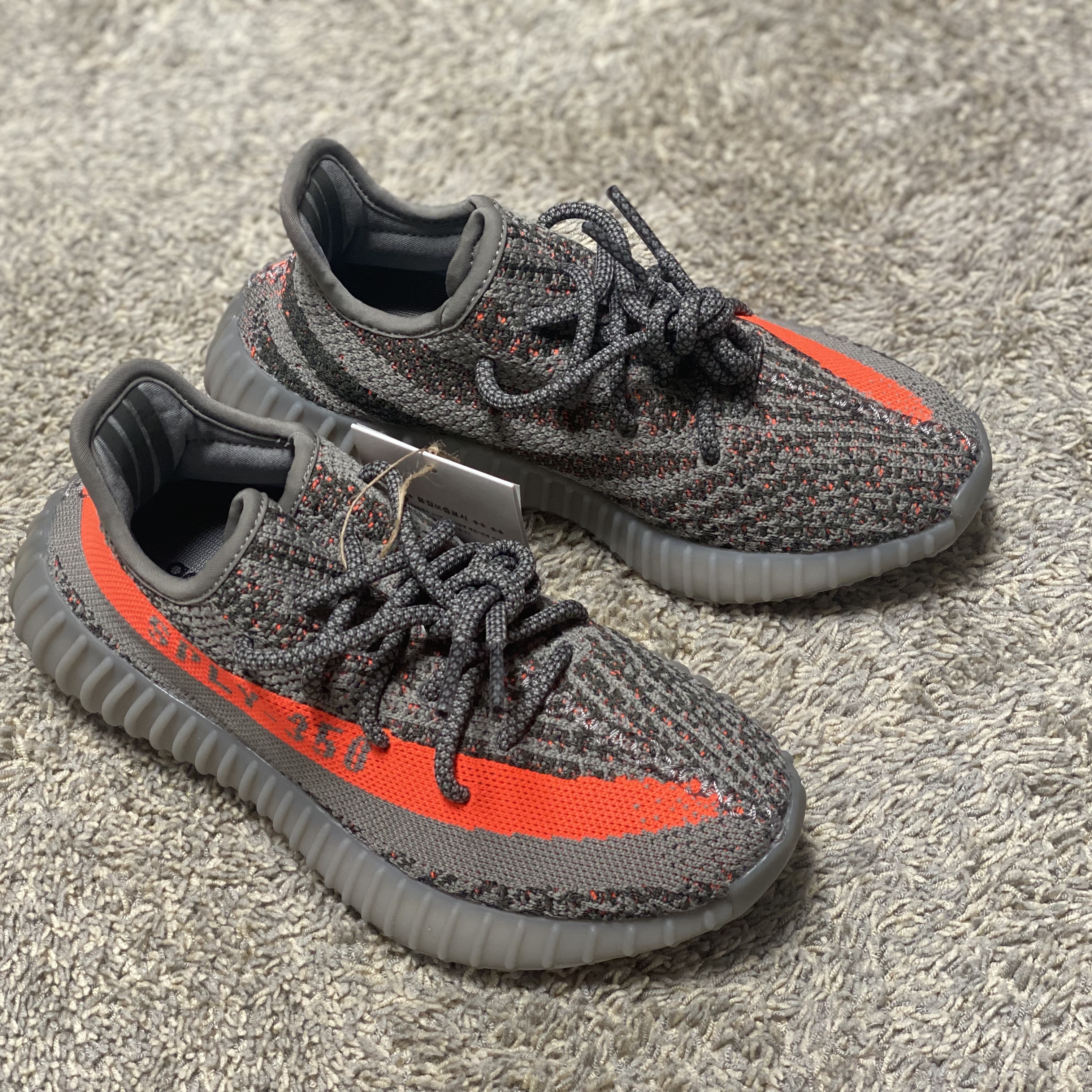 Adidas Yeezy Boost 350 V2 Beluga - Reflective 착용 스타일 - 1