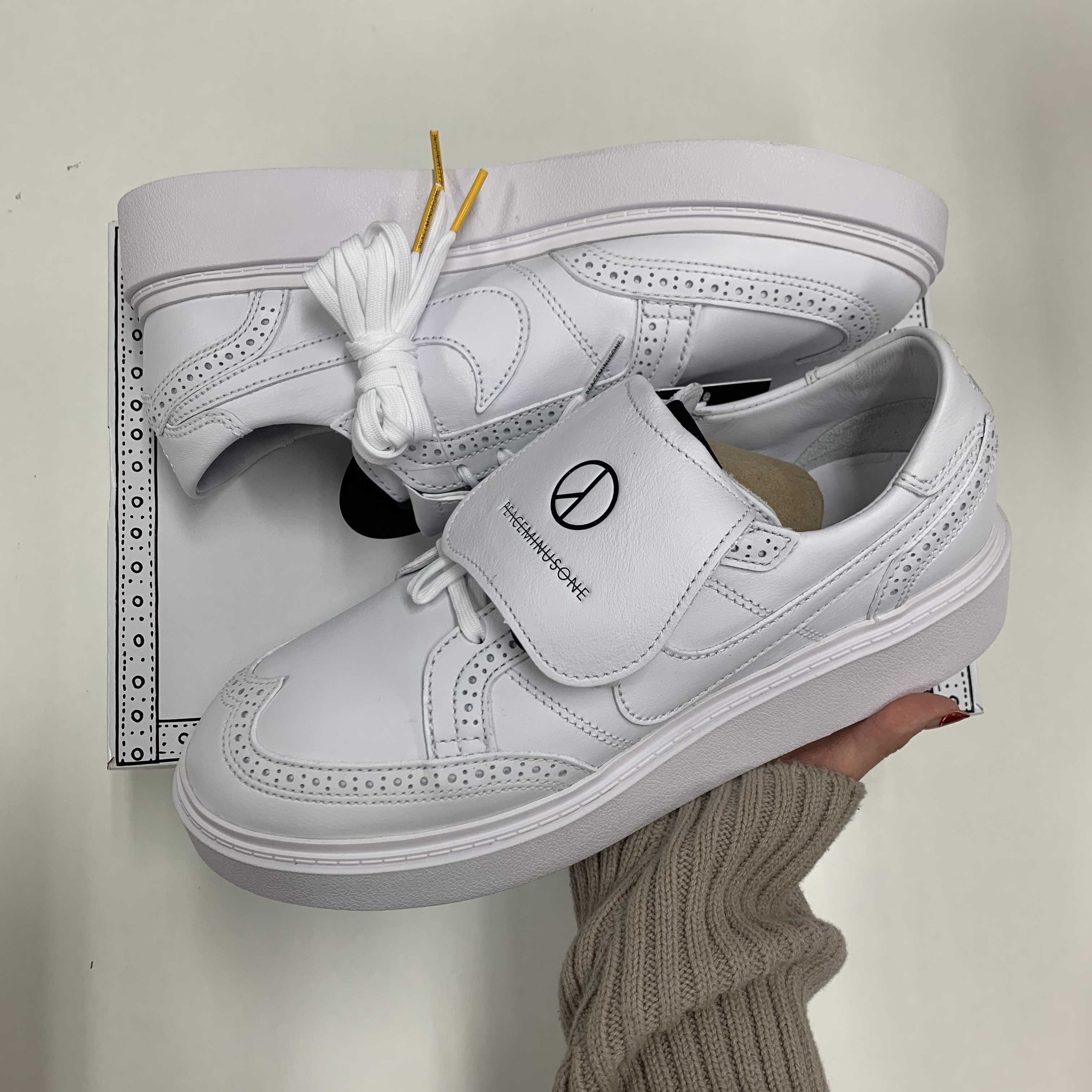 Nike x Peaceminusone Kwondo1 White 착용 스타일 - 1