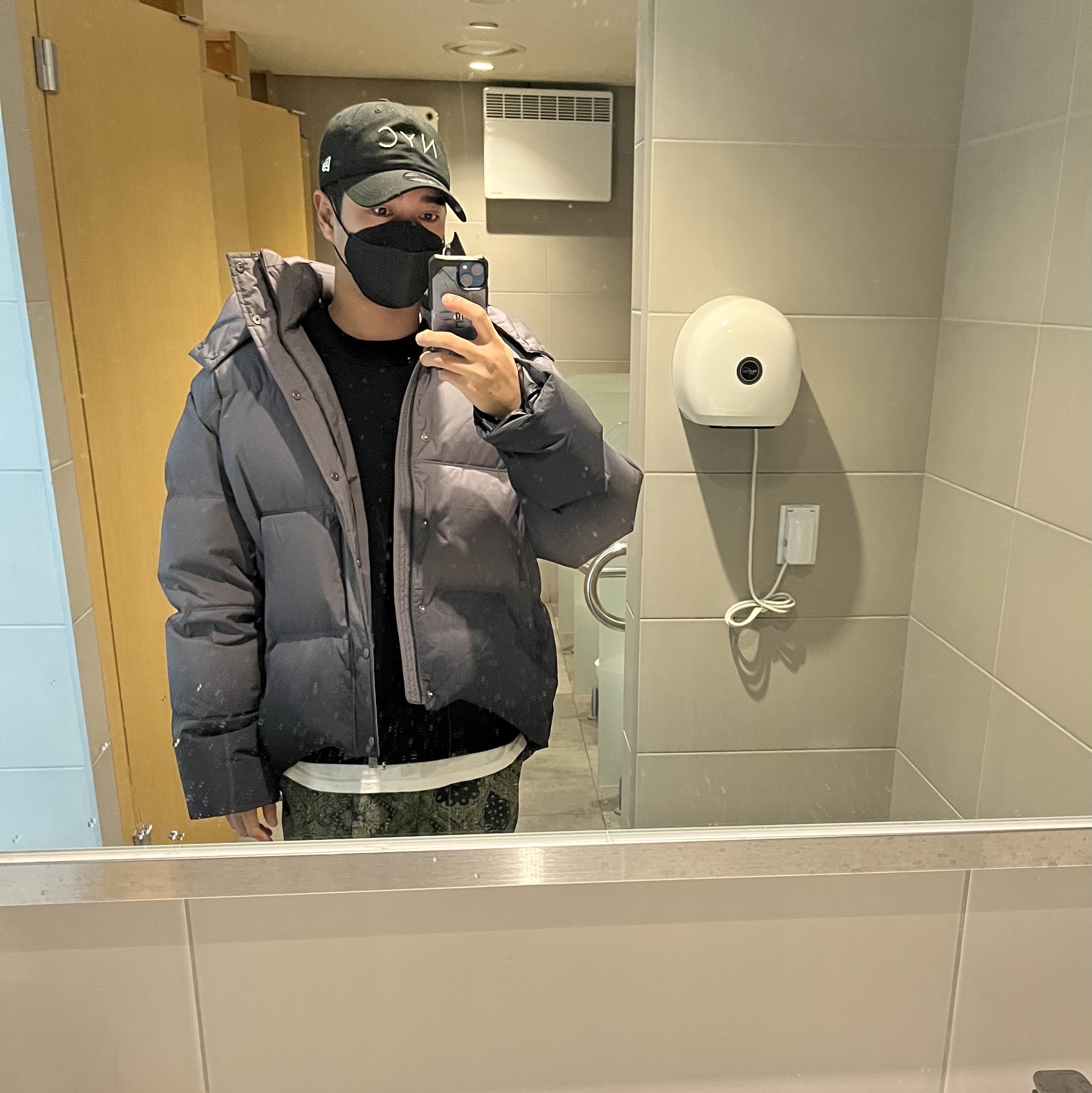 Zara x Ader Error Puffer Jacket Grey 착용 스타일