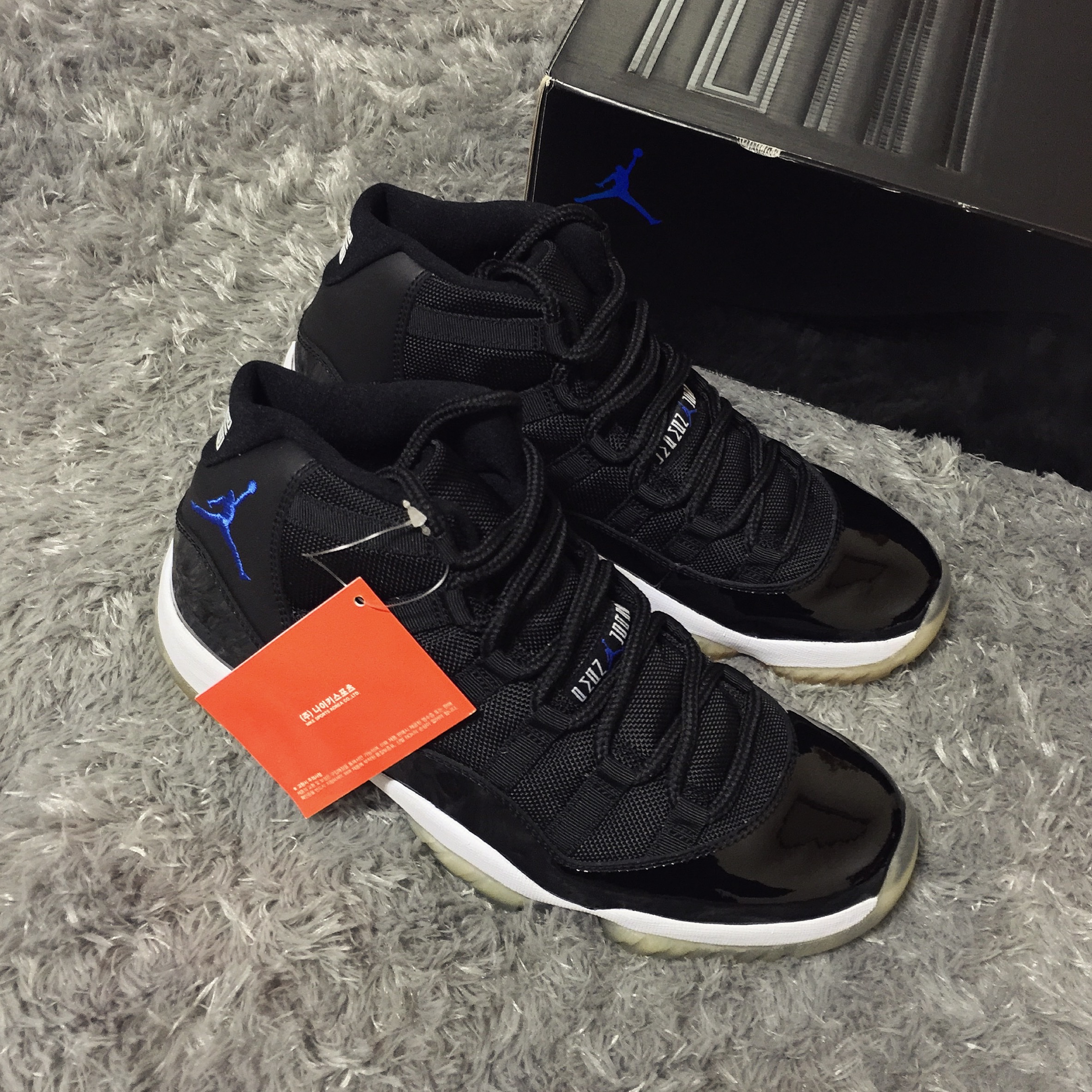 Jordan 11 Retro Space Jam 2009 착용 스타일