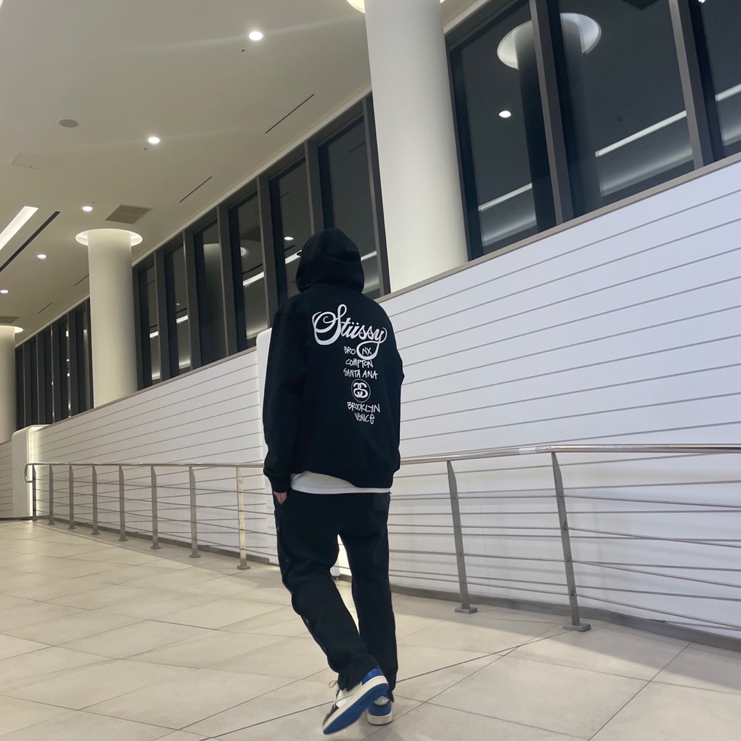 Nike NSW Swoosh Therma-Fit Bomber Black - Asia, Jordan 1 x Travis Scott x Fragment Retro Low OG SP Military Blue 착용 스타일 - 4