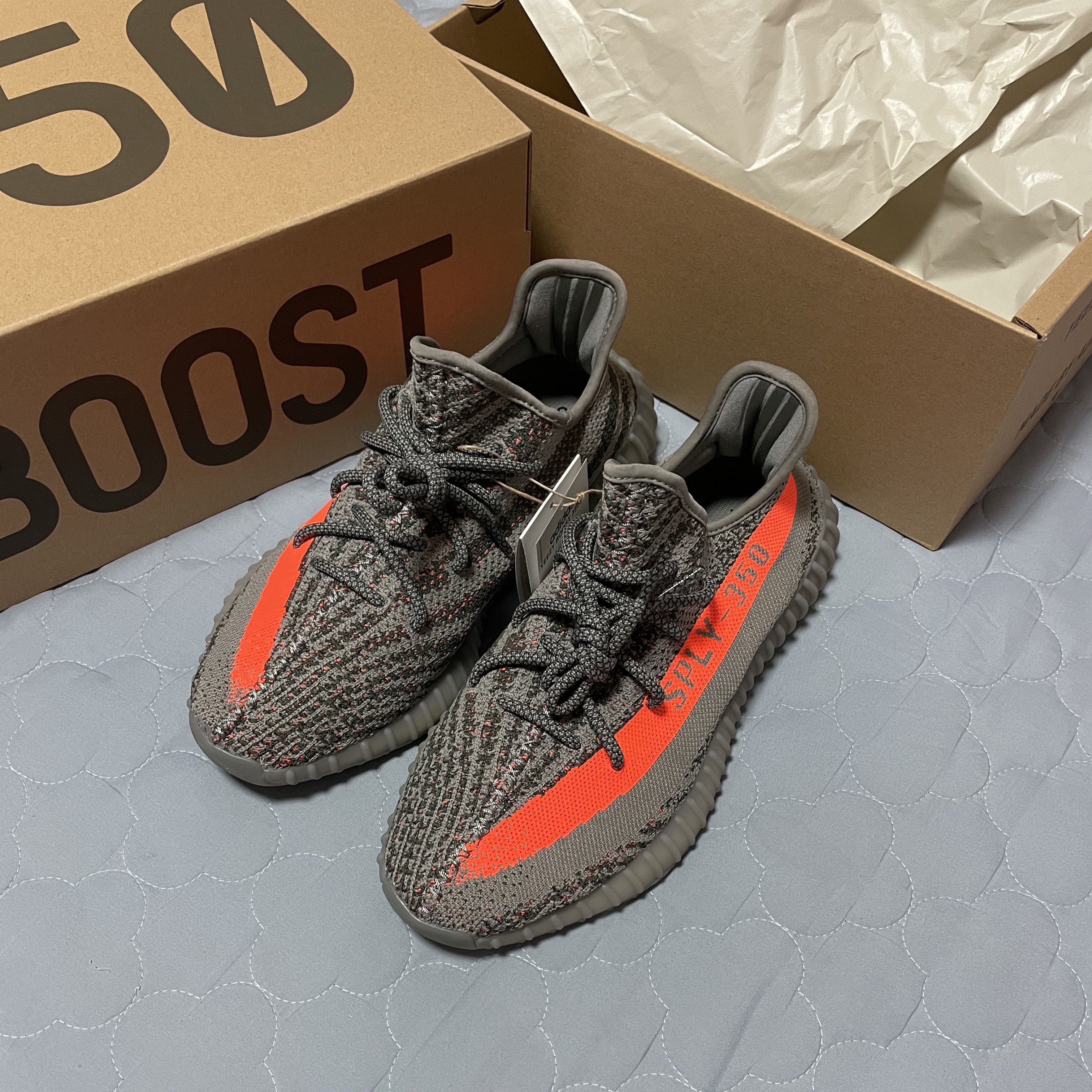 Adidas Yeezy Boost 350 V2 Beluga - Reflective 착용 스타일 - 1