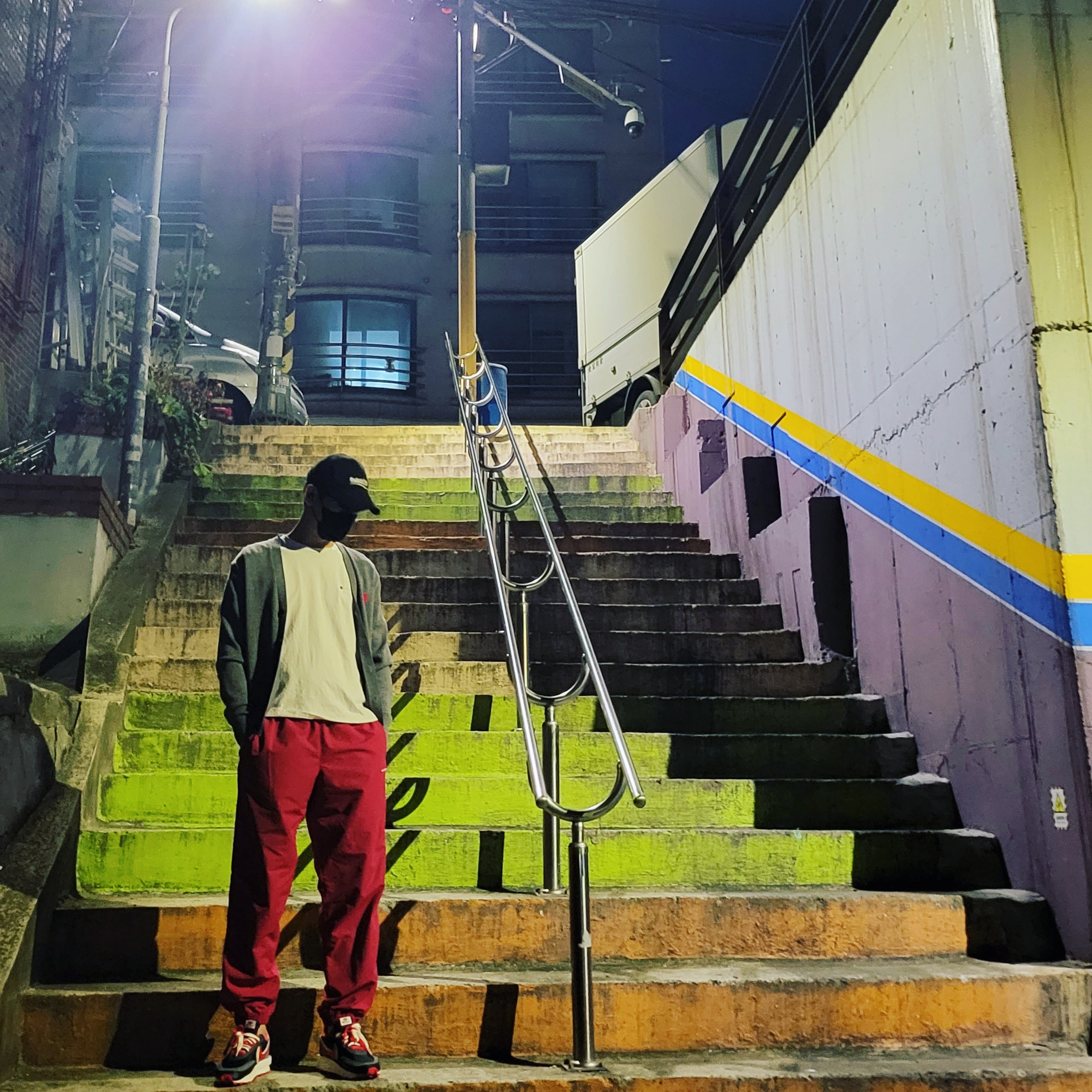 Nike x Sacai x Undercover LDWaffle Midnight Spruce University Red 착용 스타일
