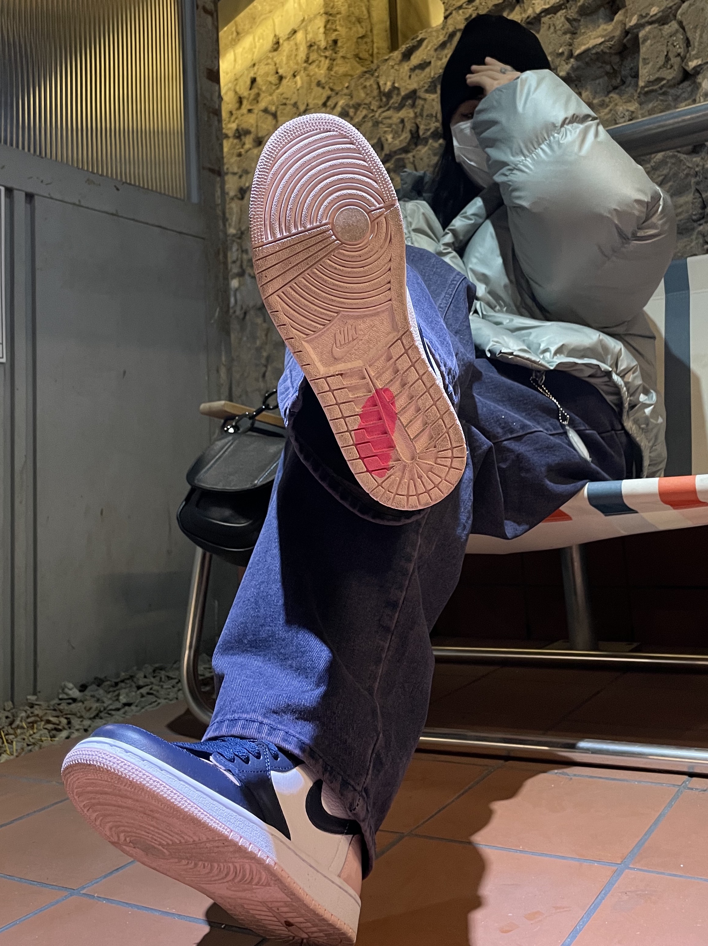 (W) Jordan 1 Retro High OG Atmosphere 착용 스타일 - 2