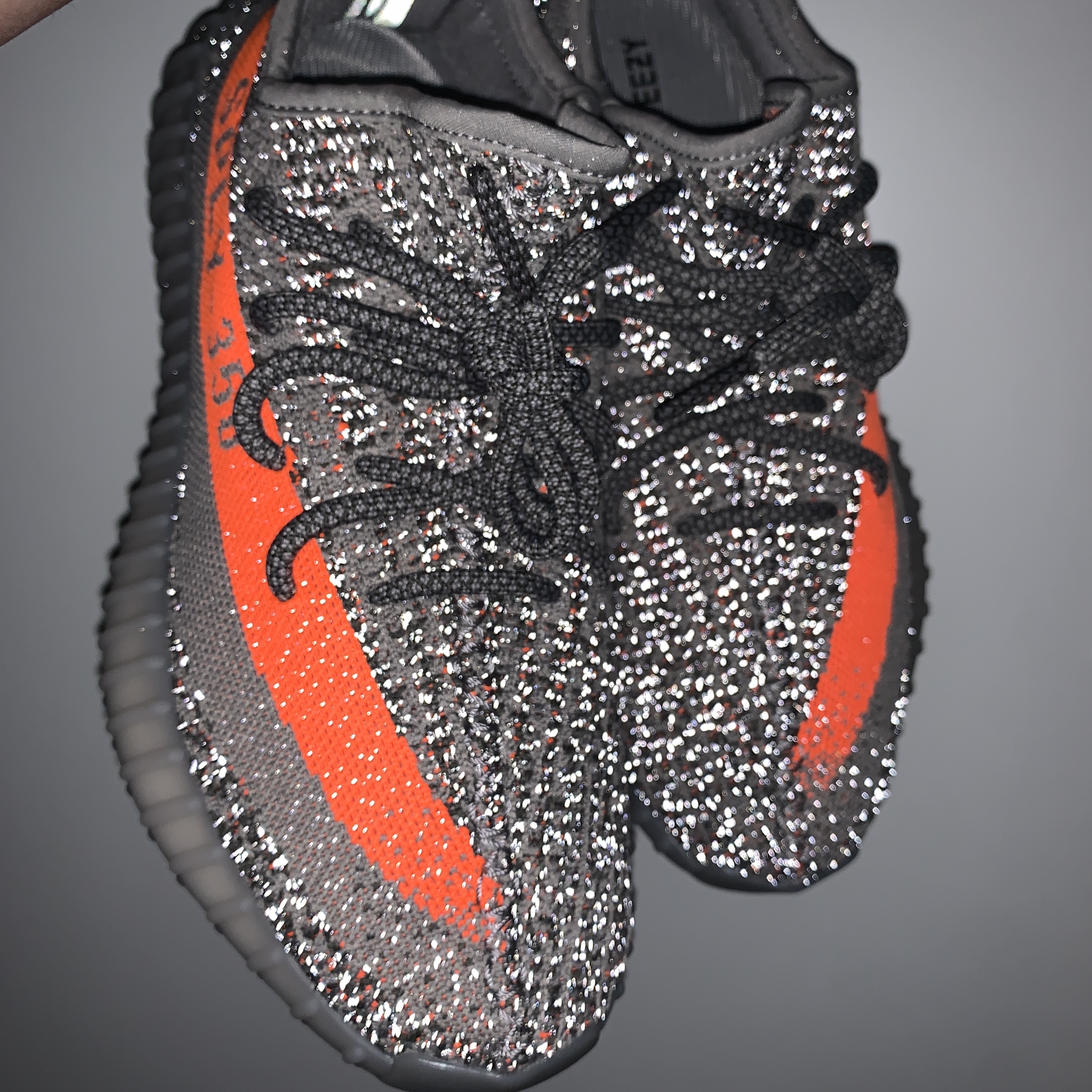 Adidas Yeezy Boost 350 V2 Beluga - Reflective 착용 스타일 - 5