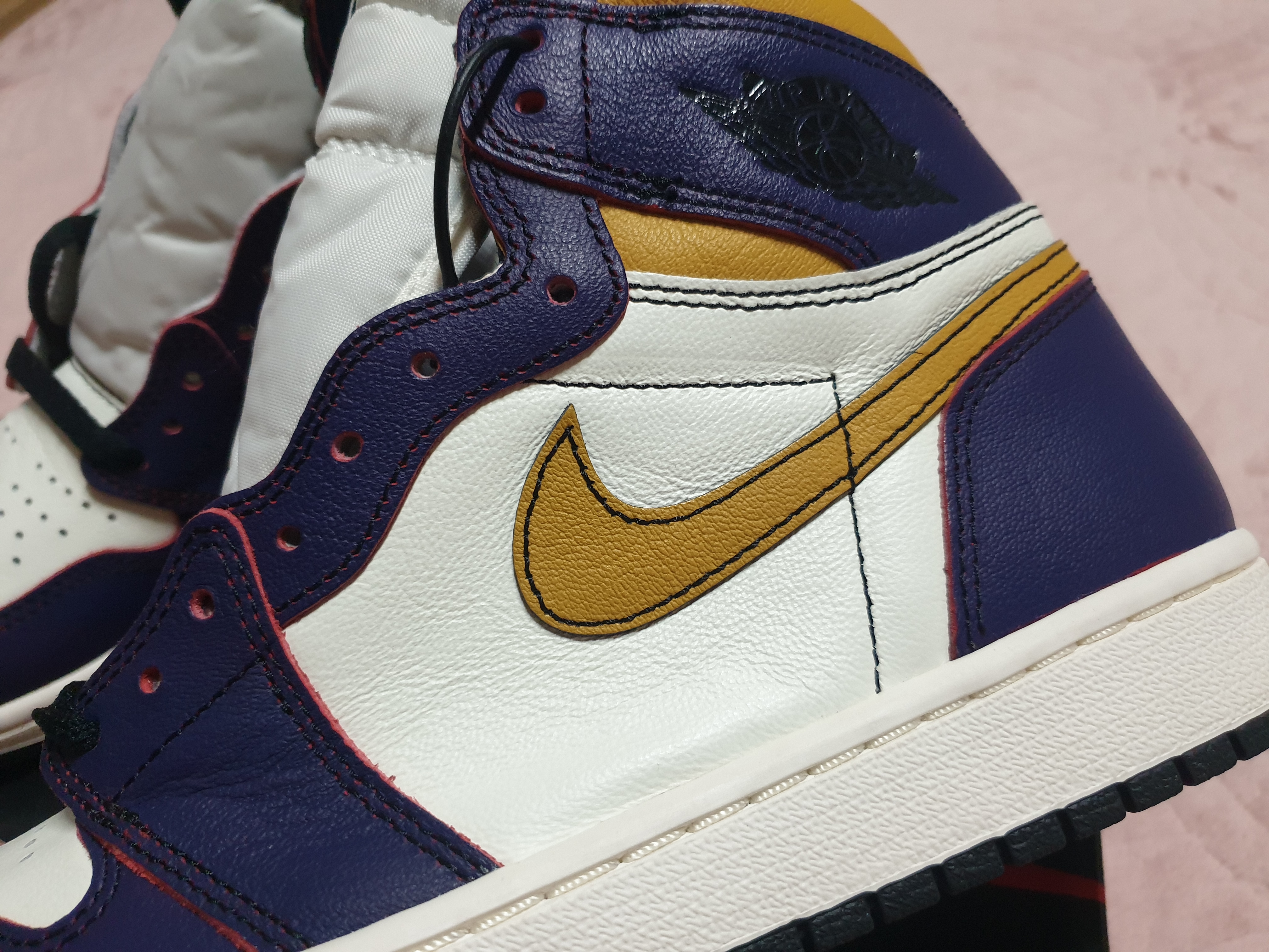 Jordan 1 Retro High OG Defiant SB LA to Chicago 착용 스타일 - 3