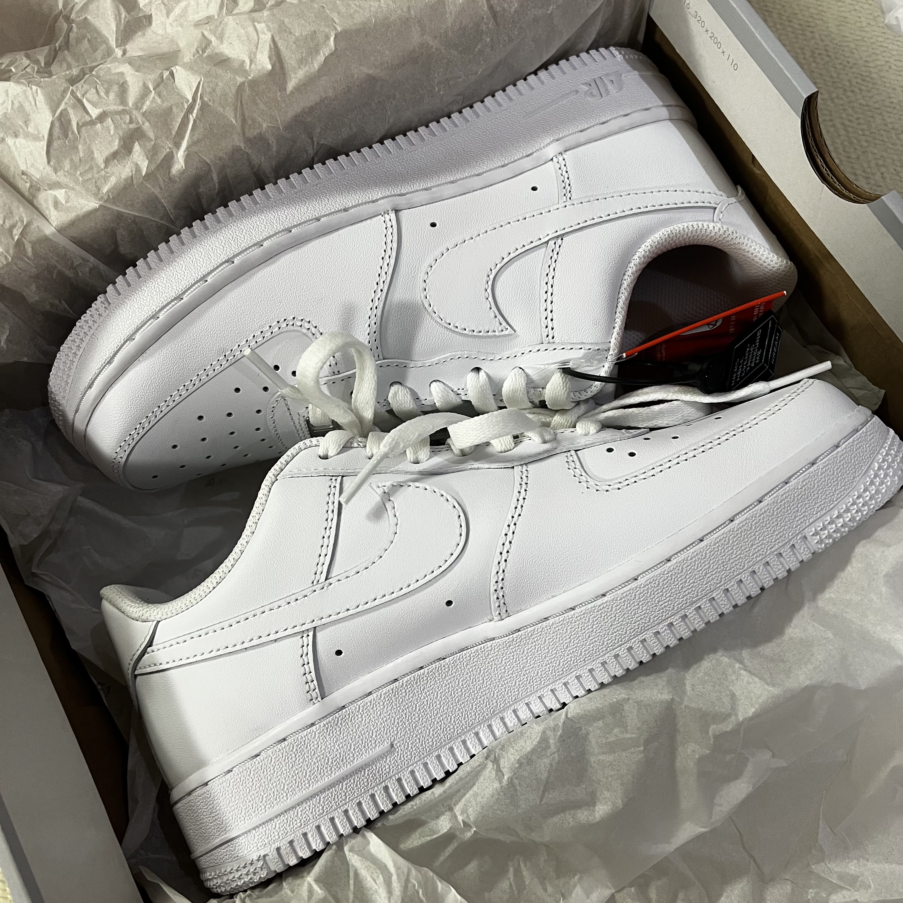 Nike Air Force 1 '07 Low White 착용 스타일