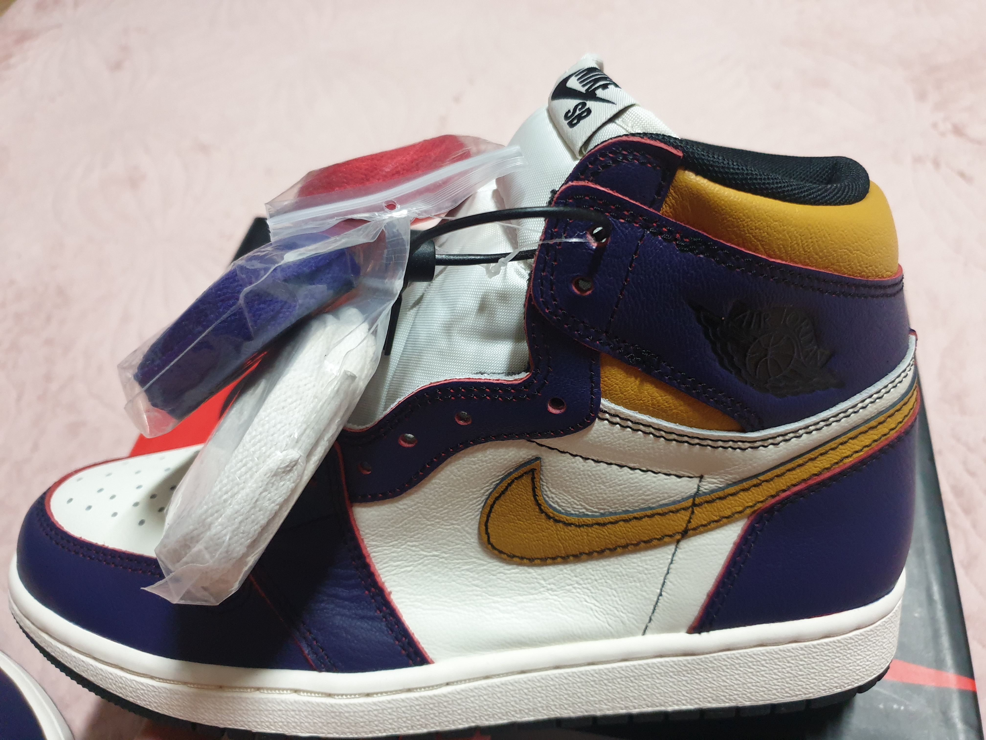 Jordan 1 Retro High OG Defiant SB LA to Chicago 착용 스타일 - 2