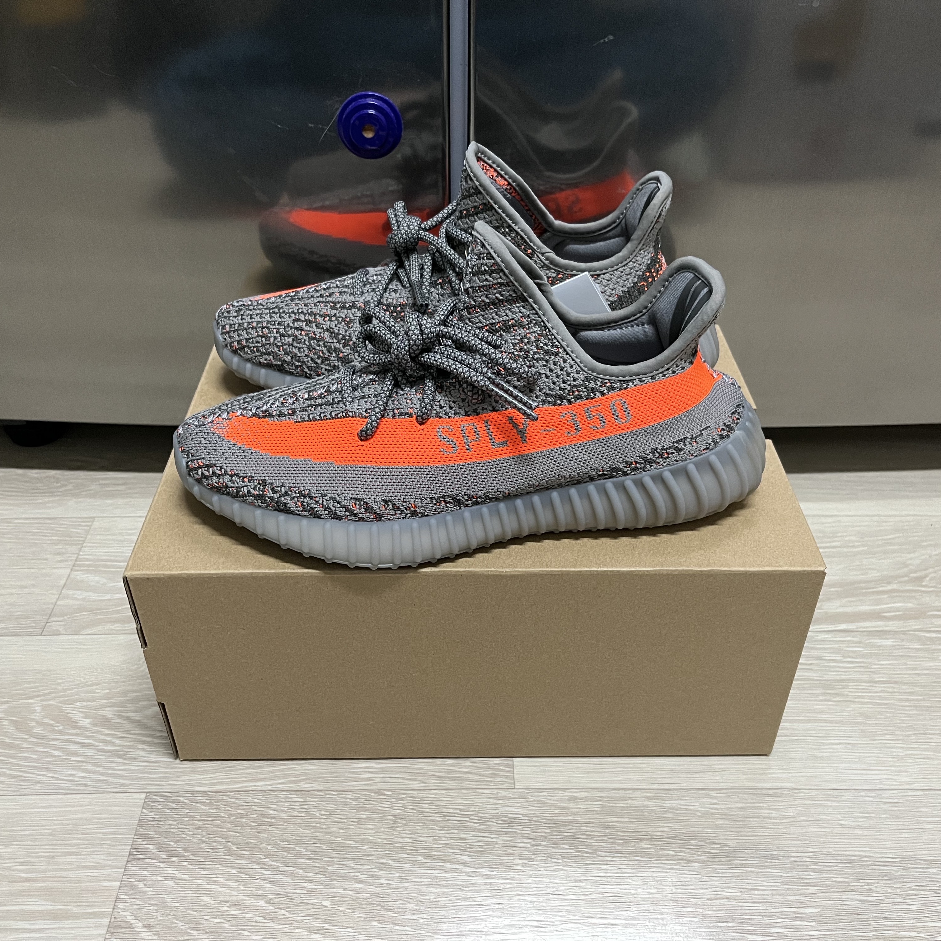 Adidas Yeezy Boost 350 V2 Beluga - Reflective 착용 스타일 - 3