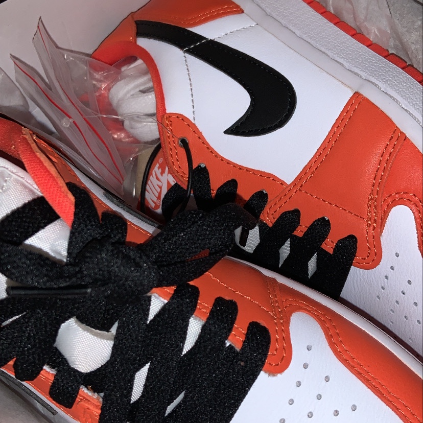 Jordan 1 Low OG Starfish 착용 스타일