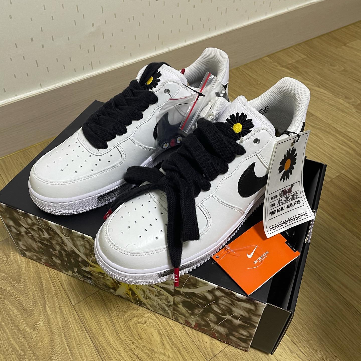 Nike x Peaceminusone Air Force 1 Low Para-Noise 2.0 착용 스타일 - 3