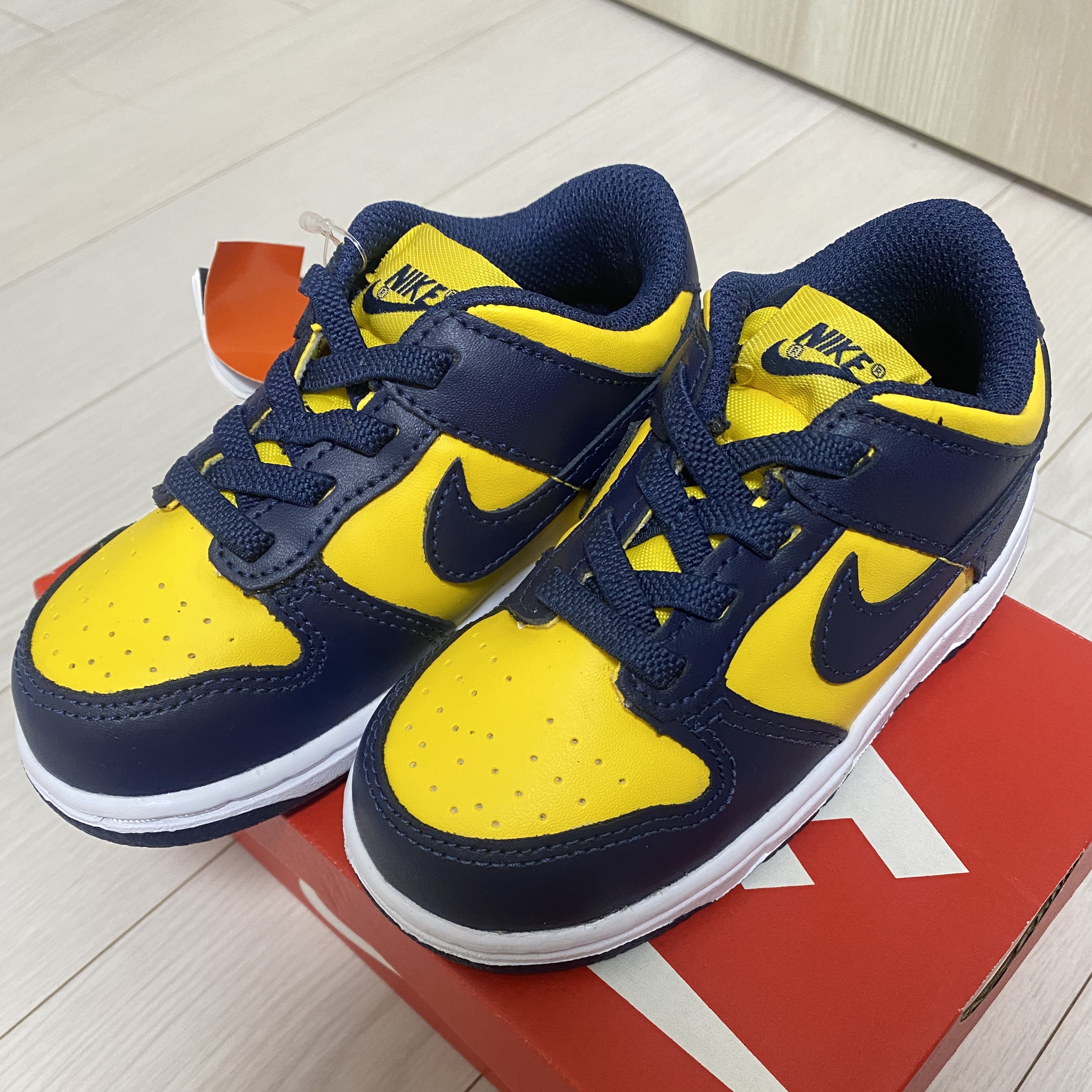 (TD) Nike Dunk Low Varsity Maize 착용 스타일 - 2
