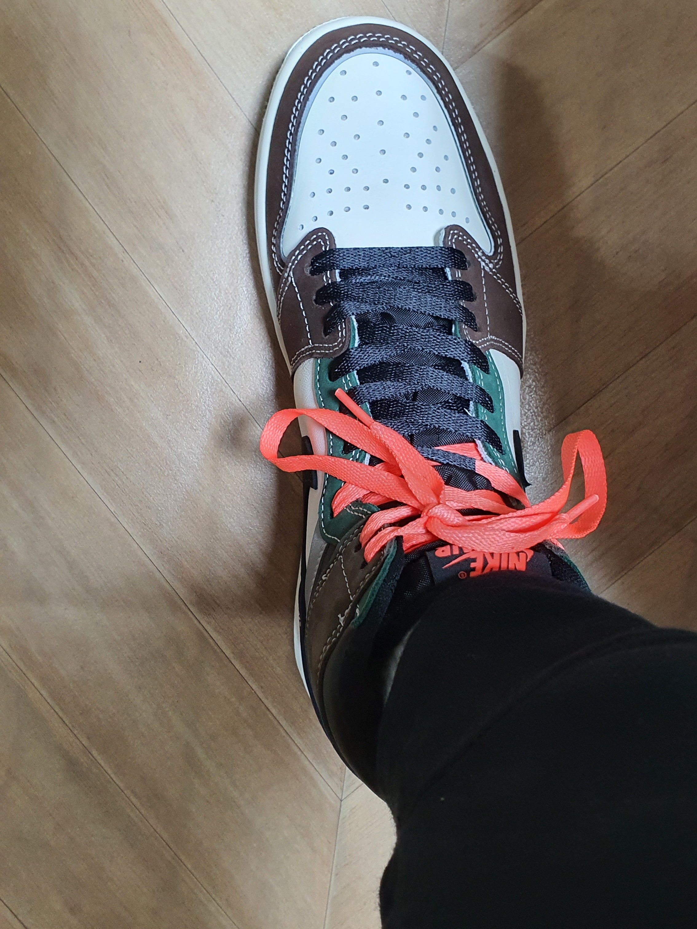 Jordan 1 Retro High OG Craft 착용 스타일 - 5