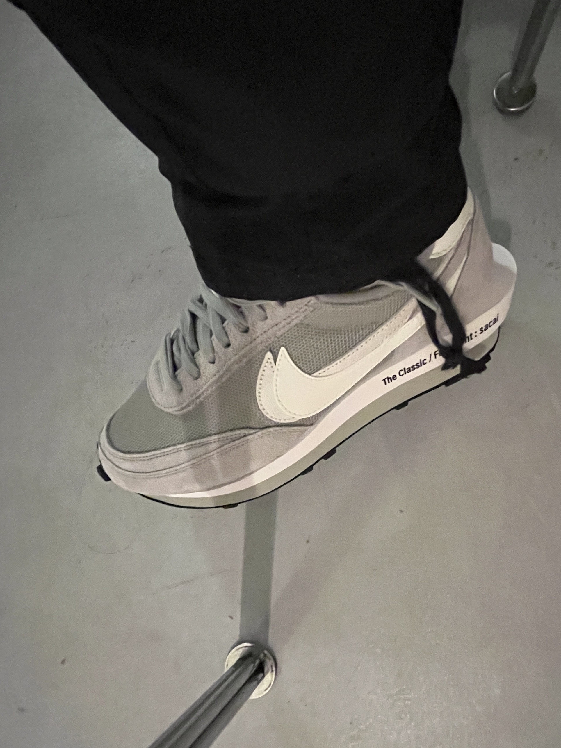 Nike x Sacai x Fragment LDWaffle Light Smoke Grey 착용 스타일