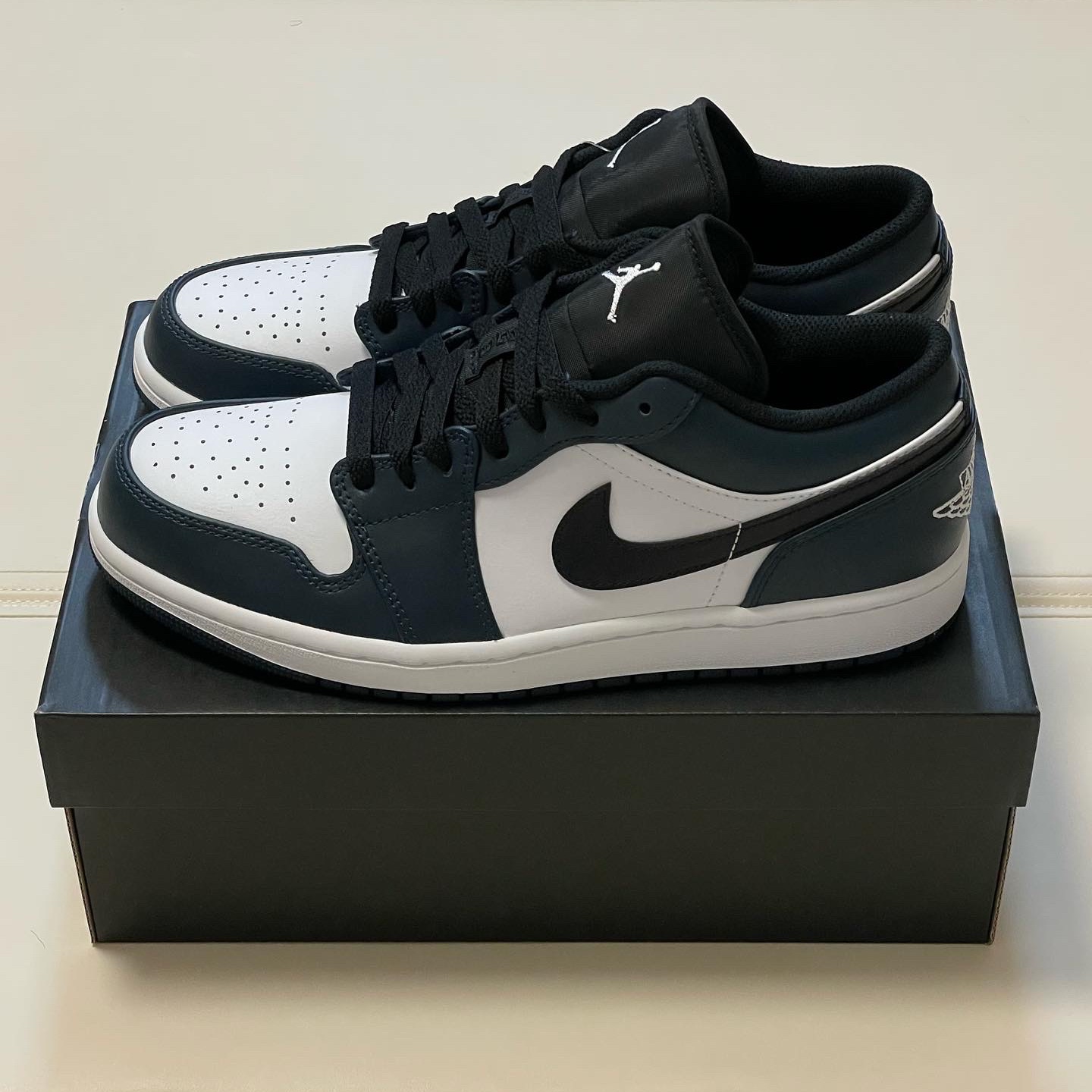 Jordan 1 Low Dark Teal 착용 스타일 - 1