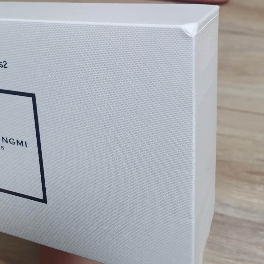 Samsung Galaxy Buds2 Wooyoungmi Edition (Korean Ver.) 착용 스타일