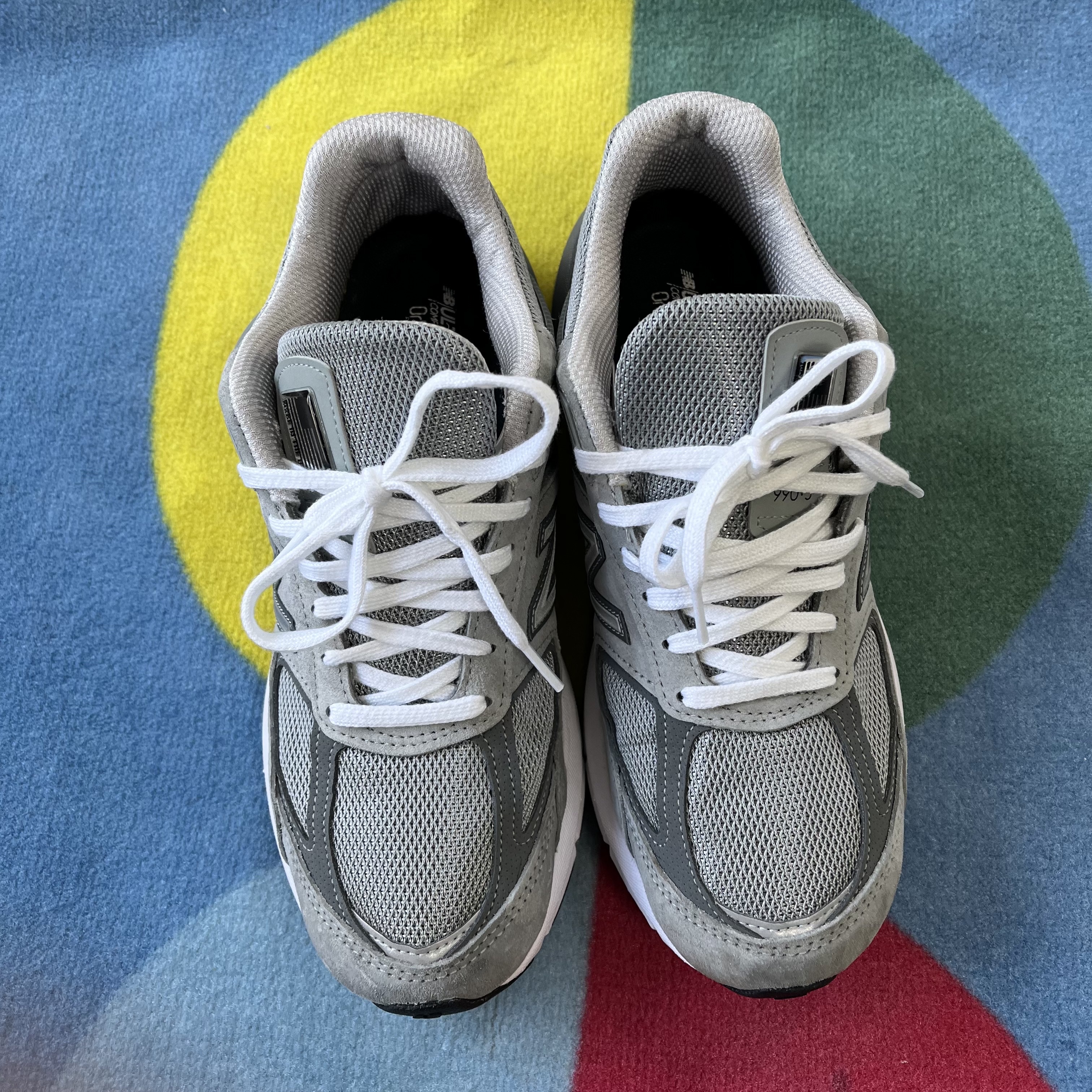 New Balance 990vs4 Made in USA Grey 착용 스타일 - 1