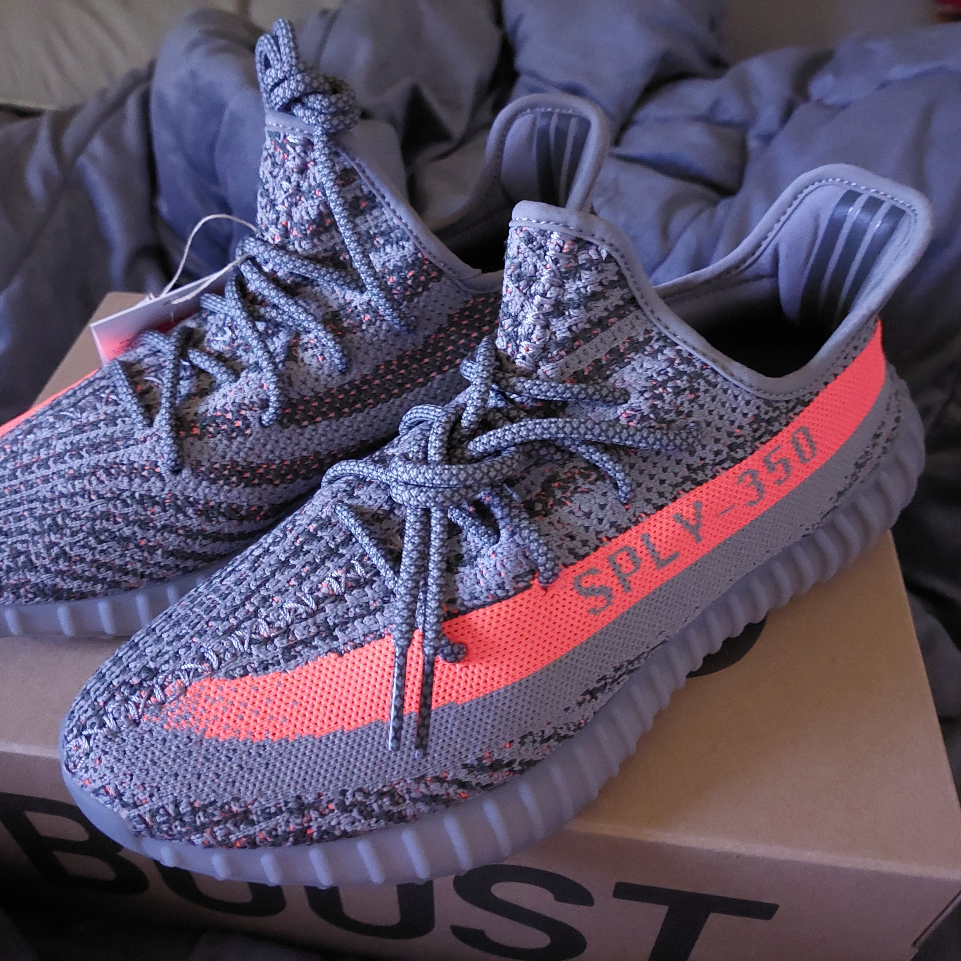 Adidas Yeezy Boost 350 V2 Beluga - Reflective 착용 스타일 - 2