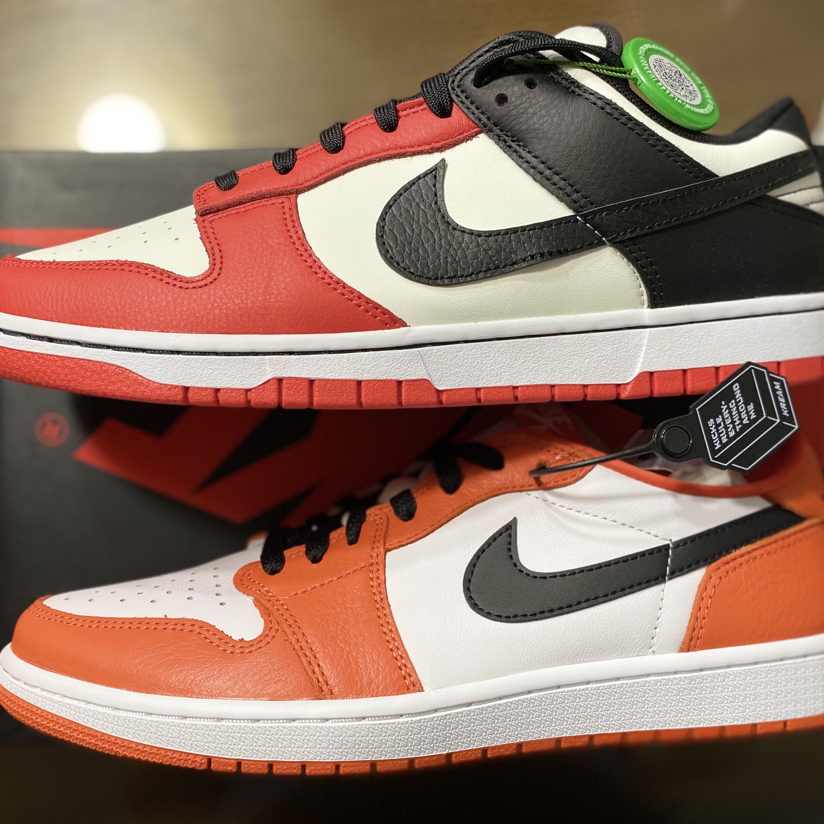 Nike x NBA Dunk Low Retro EMB Black and Chile Red 착용 스타일 - 4